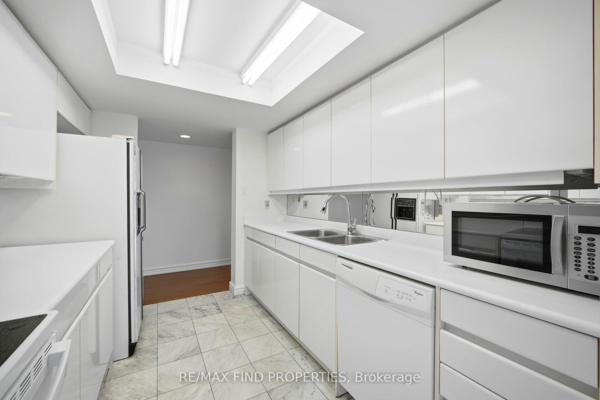 Photo 10 of Unit 1203, 33 University Avenue, Toronto, Waterfront Communities — HOMEH