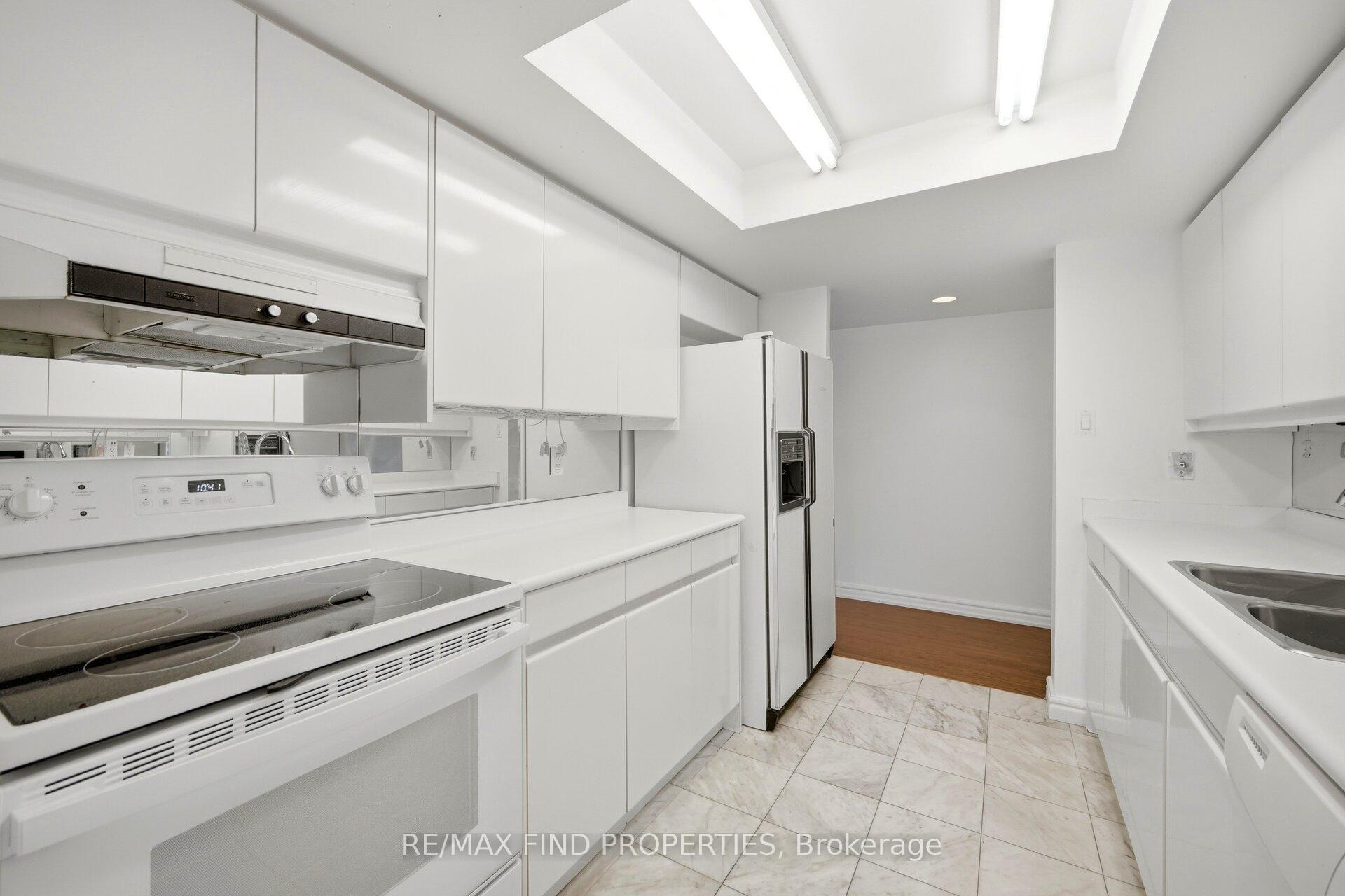 Photo 11 of Unit 1203, 33 University Avenue, Toronto, Waterfront Communities — HOMEH