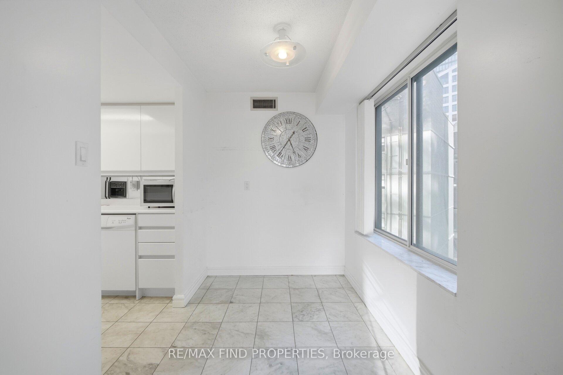 Photo 13 of Unit 1203, 33 University Avenue, Toronto, Waterfront Communities — HOMEH