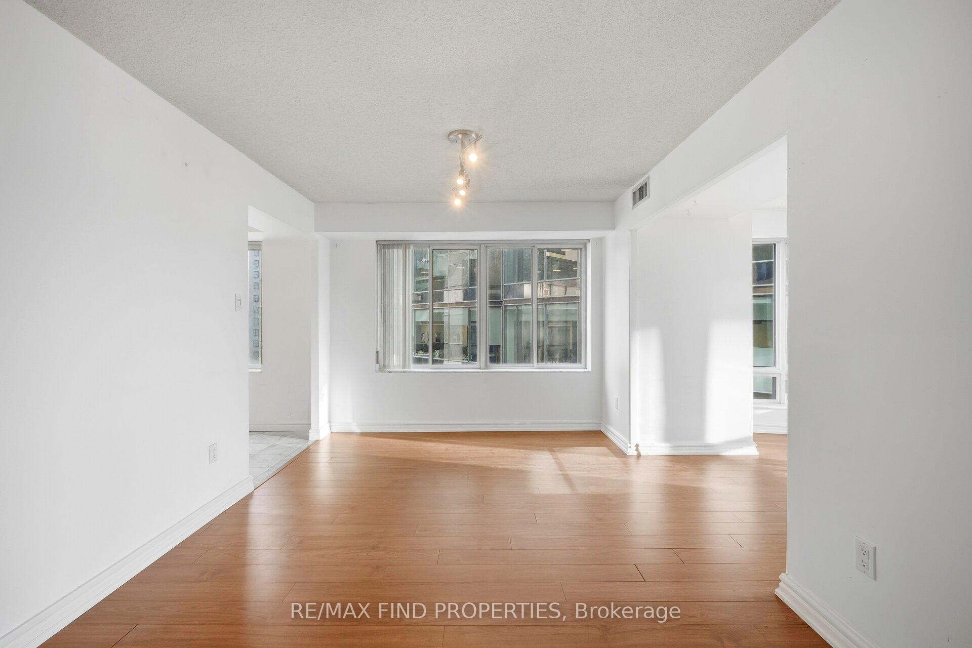 Photo 16 of Unit 1203, 33 University Avenue, Toronto, Waterfront Communities — HOMEH