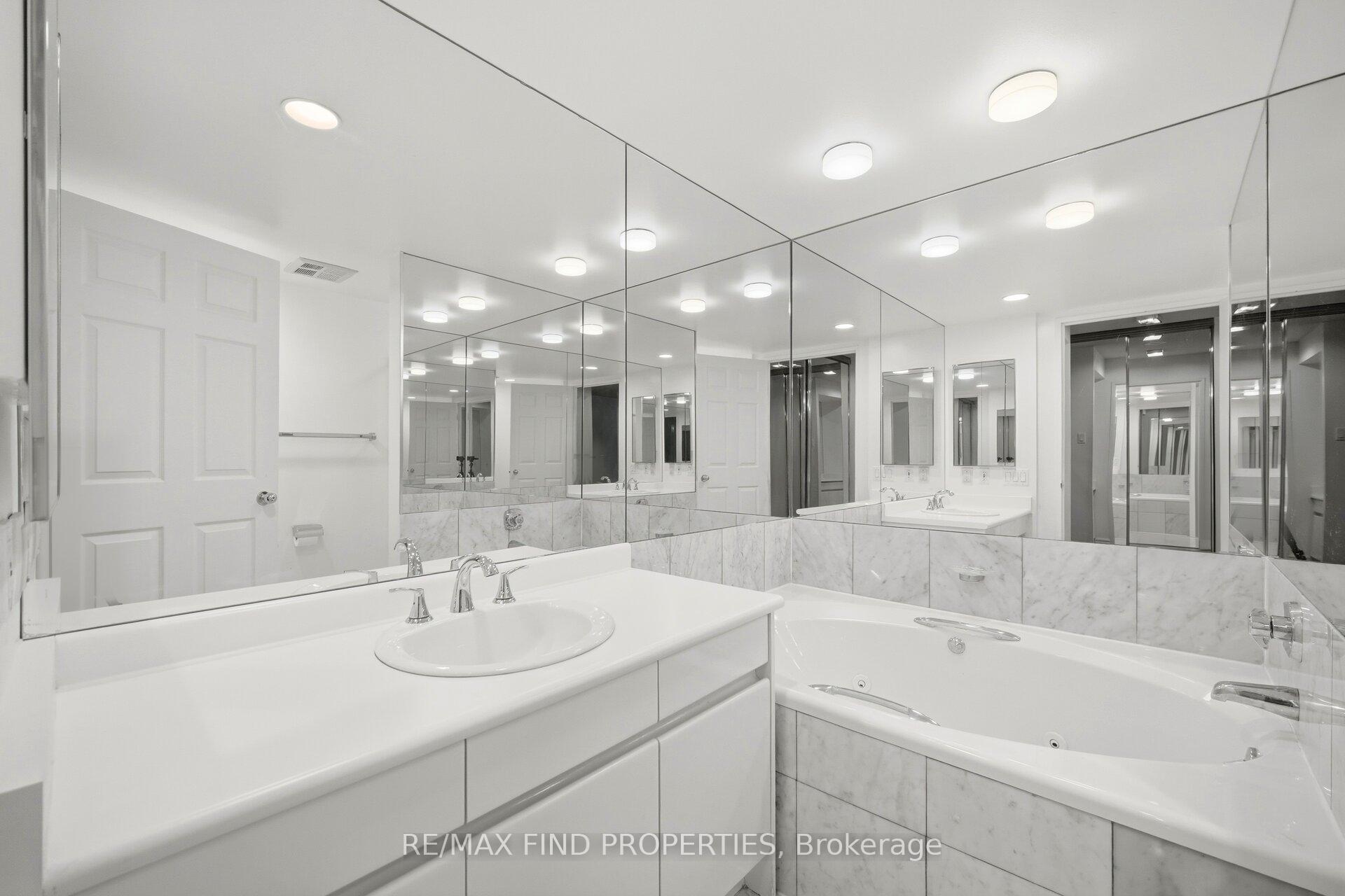 Photo 28 of Unit 1203, 33 University Avenue, Toronto, Waterfront Communities — HOMEH