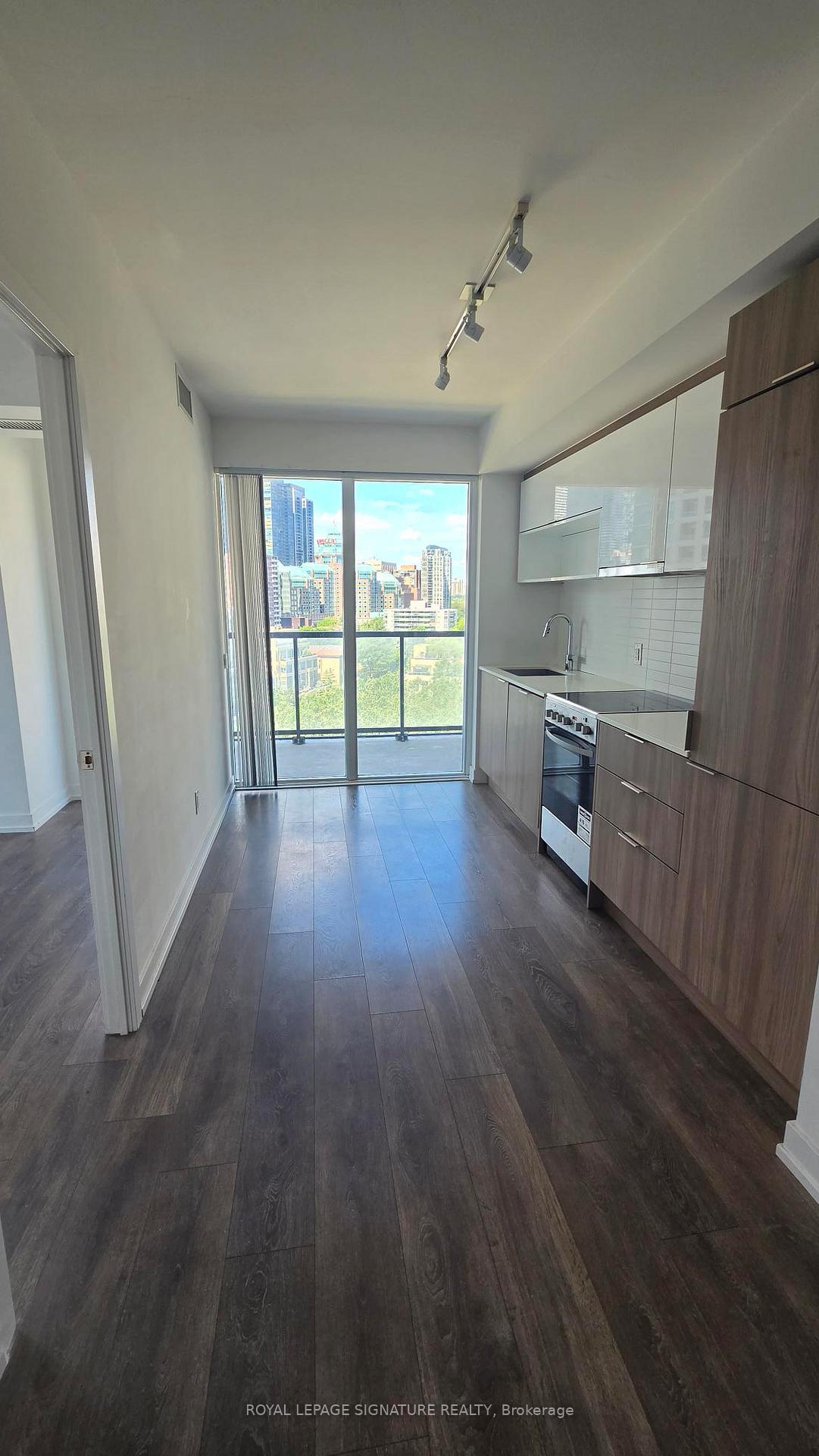Photo 6 of Unit 1009, 159 Wellesley Street E, Toronto, Church-Yonge Corridor — HOMEH