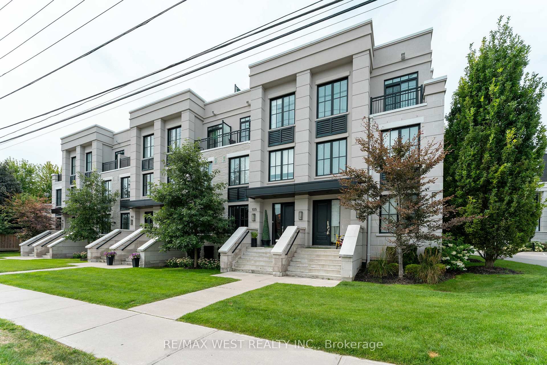 Photo of Unit 105, 1180 Cawthra Road