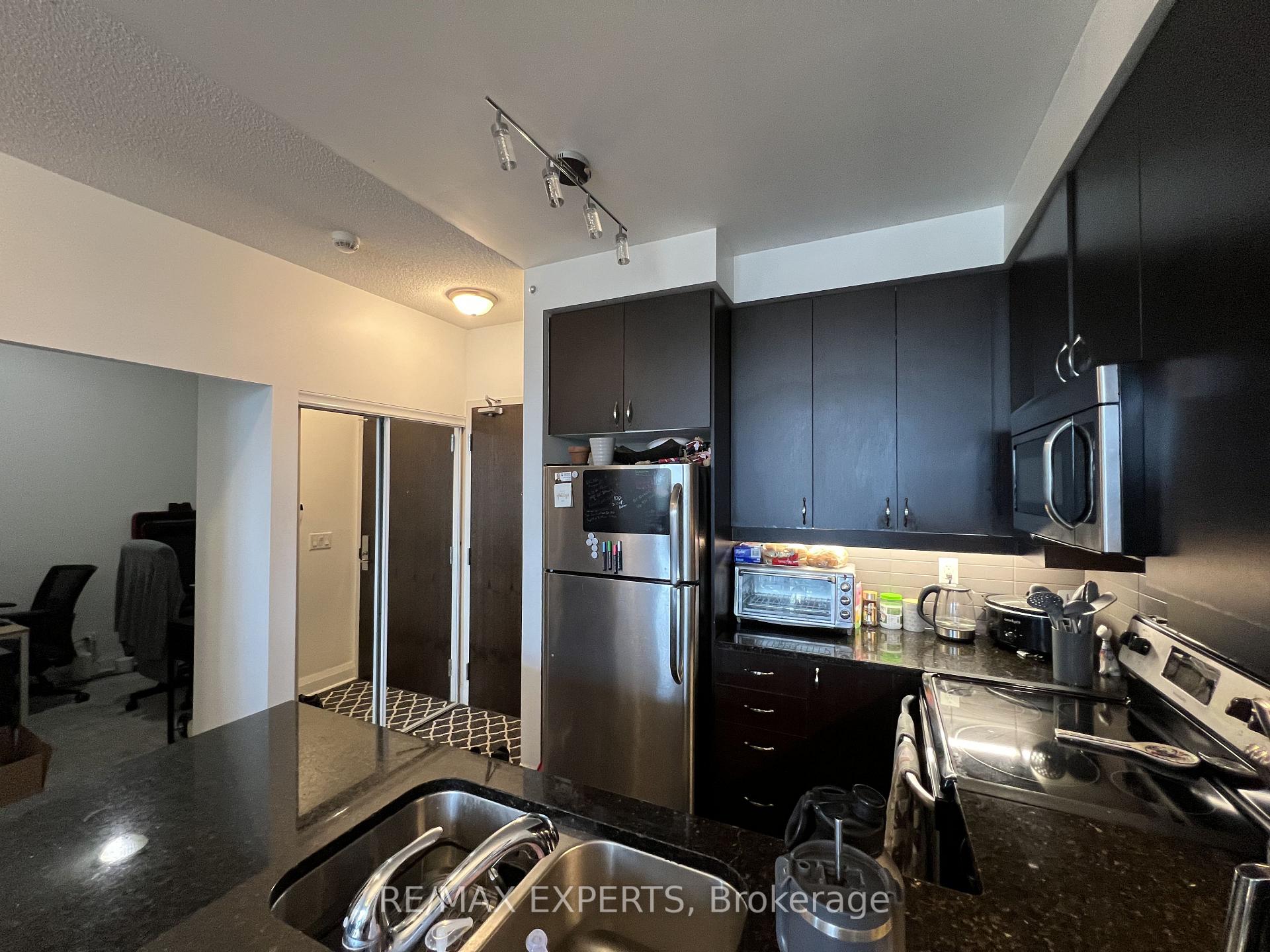 Photo 4 of Unit 215, 1185 The Queensway, Etobicoke, Islington-City Centre West — HOMEH