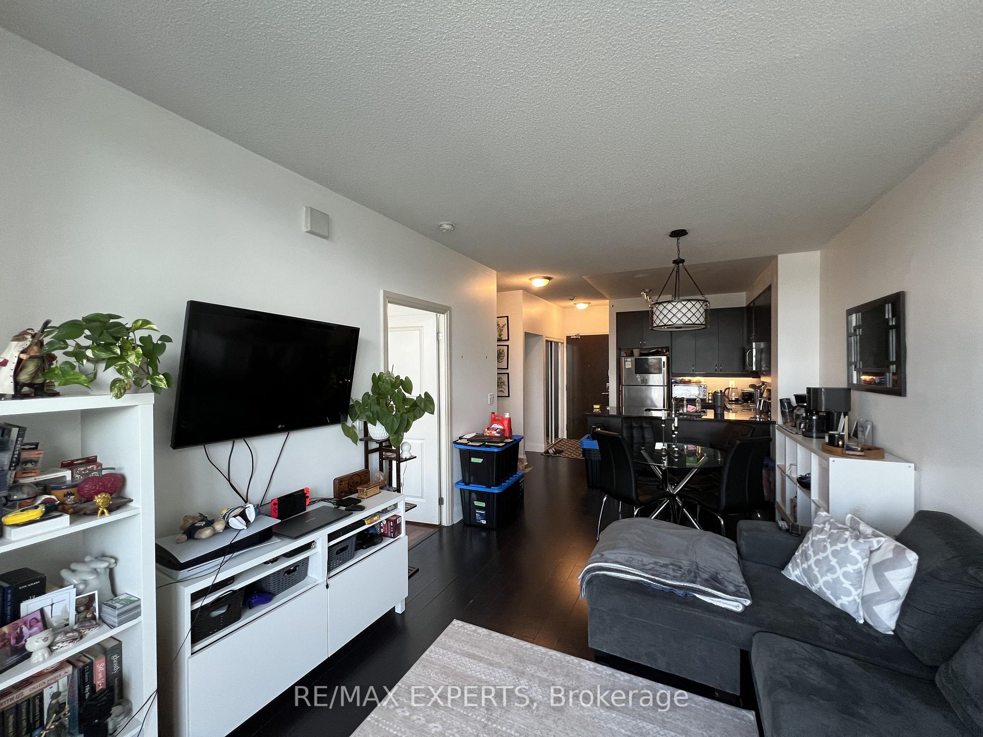 Photo 11 of Unit 215, 1185 The Queensway, Etobicoke, Islington-City Centre West — HOMEH