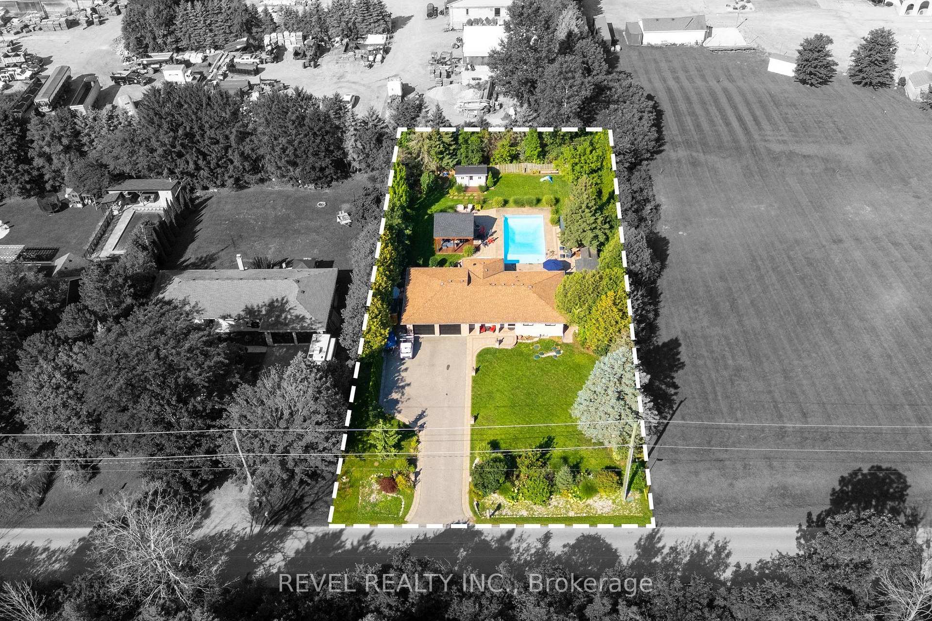 Photo of 1036 Shellard Side Road