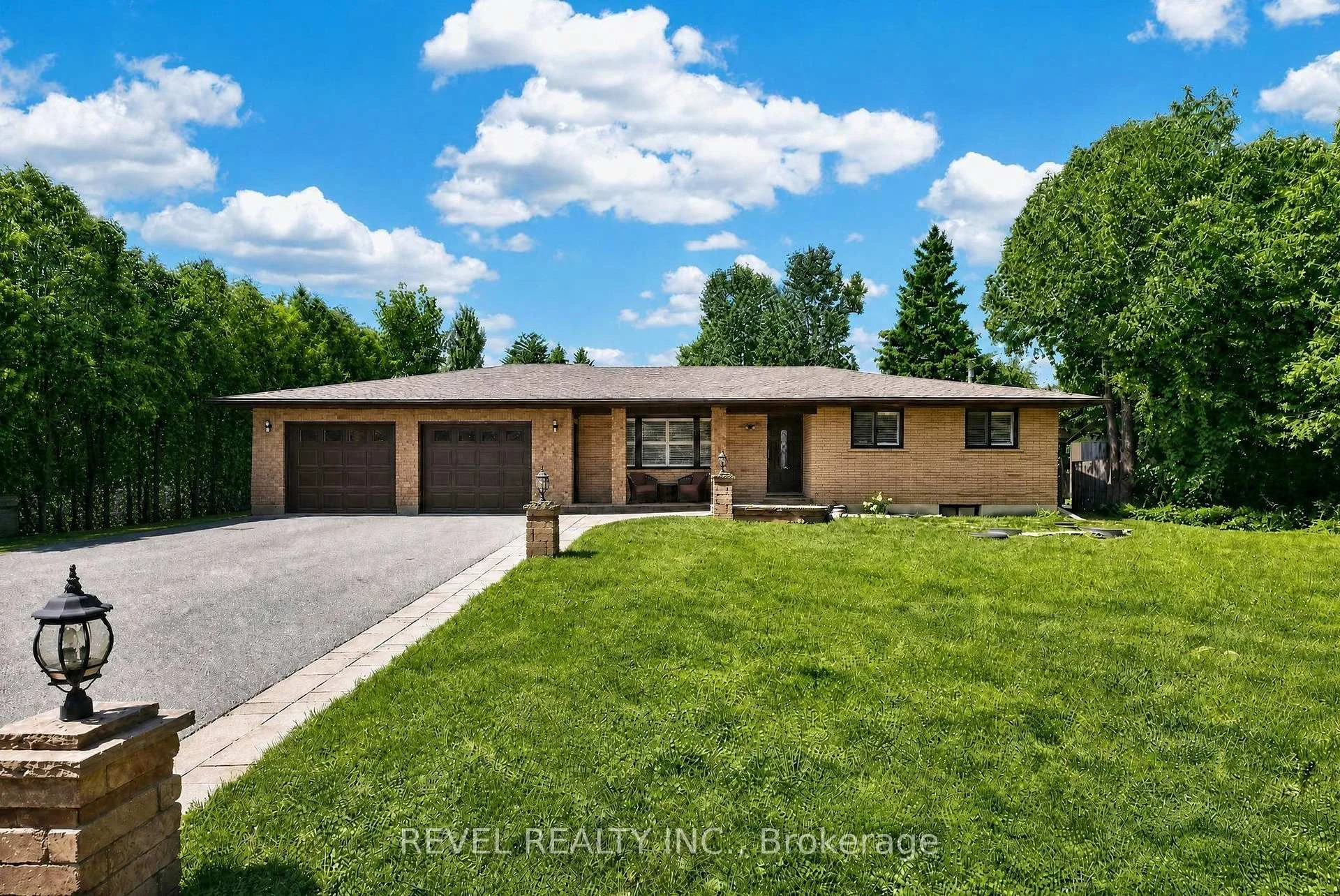 Photo 2 of 1036 Shellard Side Road, North Dumfries — HOMEH