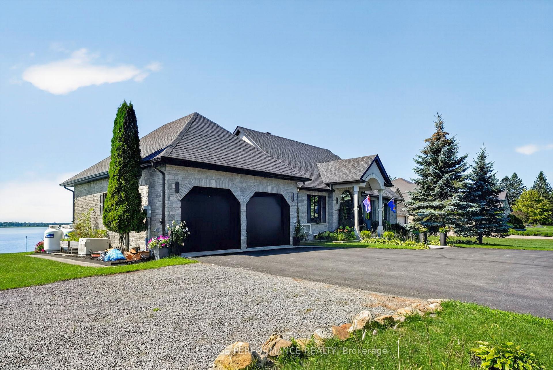 Photo 5 of 18734 County 2 Road, South Glengarry, South Glengarry (Charlottenburgh) Twp — HOMEH
