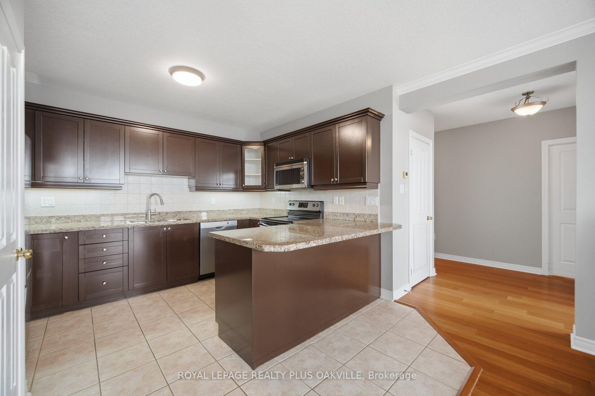 Photo 15 of Unit 601, 1998 Ironstone Drive, Burlington, Uptown — HOMEH