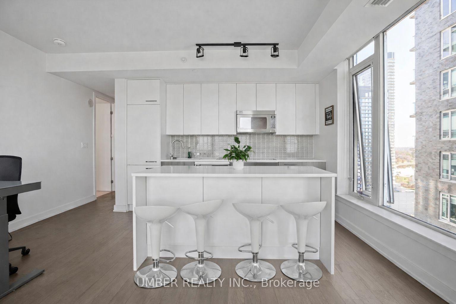 Photo 5 of Unit 1601, 111 Champagne Avenue, Ottawa, Dows Lake — HOMEH