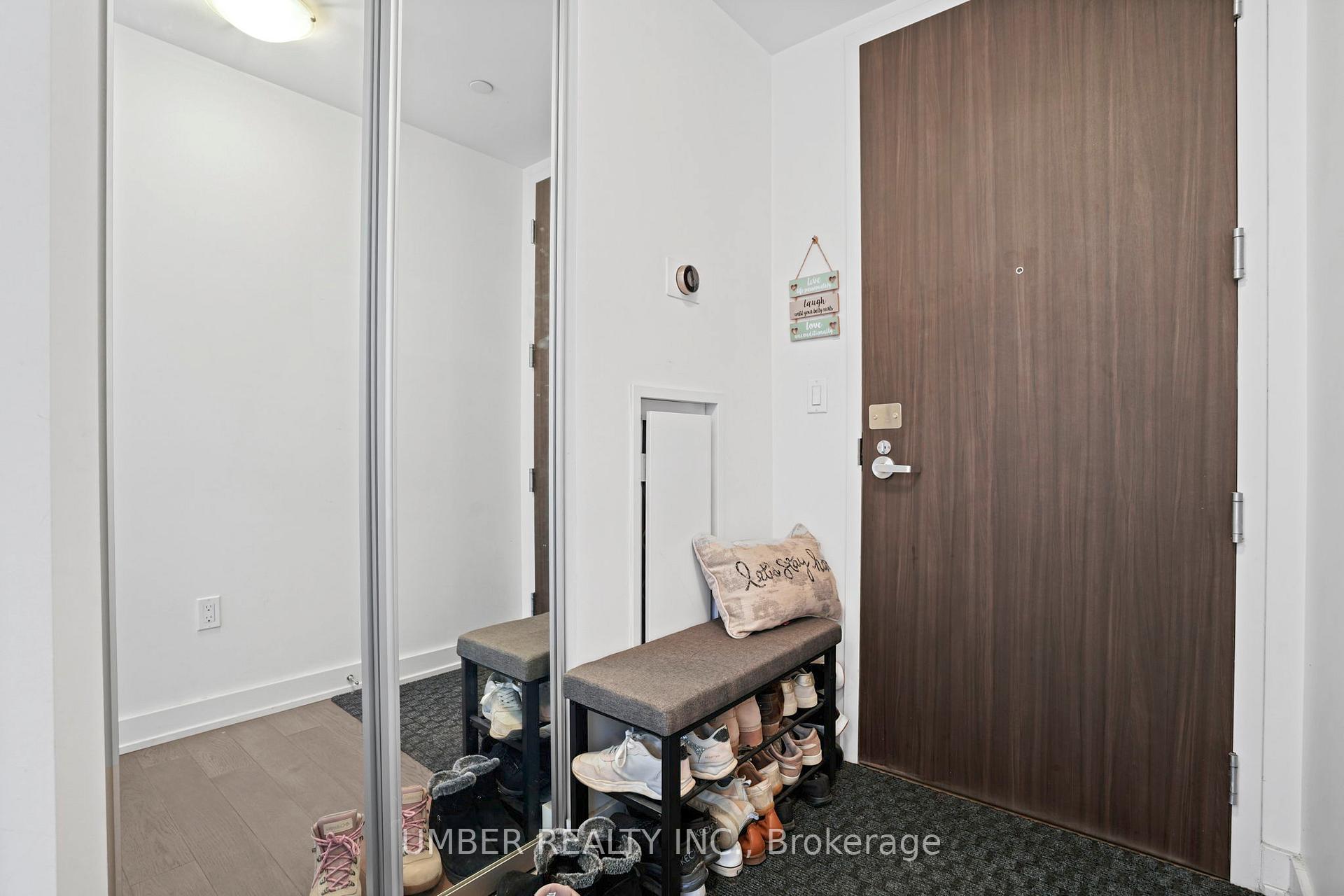 Photo 12 of Unit 1601, 111 Champagne Avenue, Ottawa, Dows Lake — HOMEH