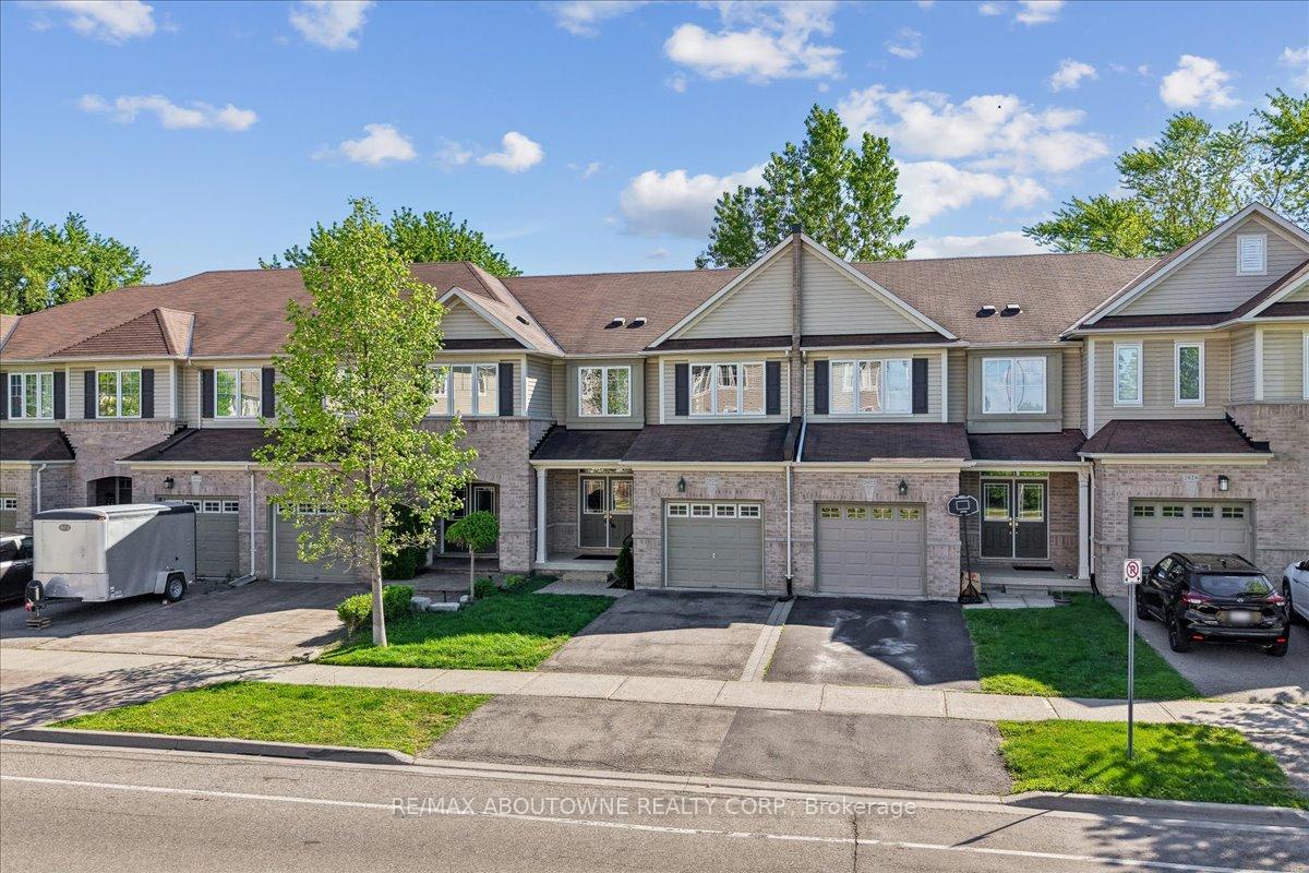 Photo 2 of 2020 Colonel William Parkway, Oakville, Bronte Creek — HOMEH