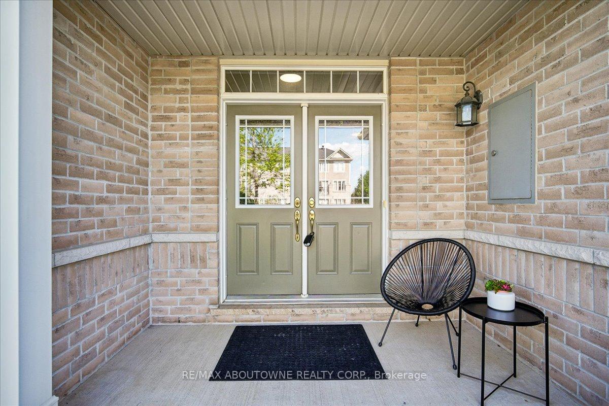 Photo 3 of 2020 Colonel William Parkway, Oakville, Bronte Creek — HOMEH