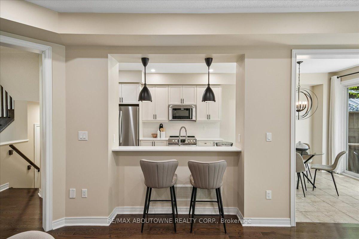 Photo 14 of 2020 Colonel William Parkway, Oakville, Bronte Creek — HOMEH