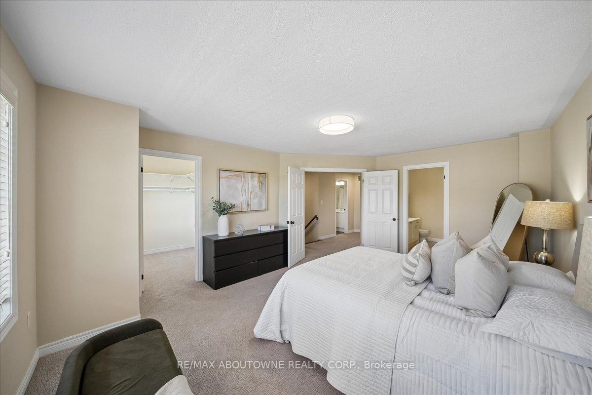 Photo 24 of 2020 Colonel William Parkway, Oakville, Bronte Creek — HOMEH