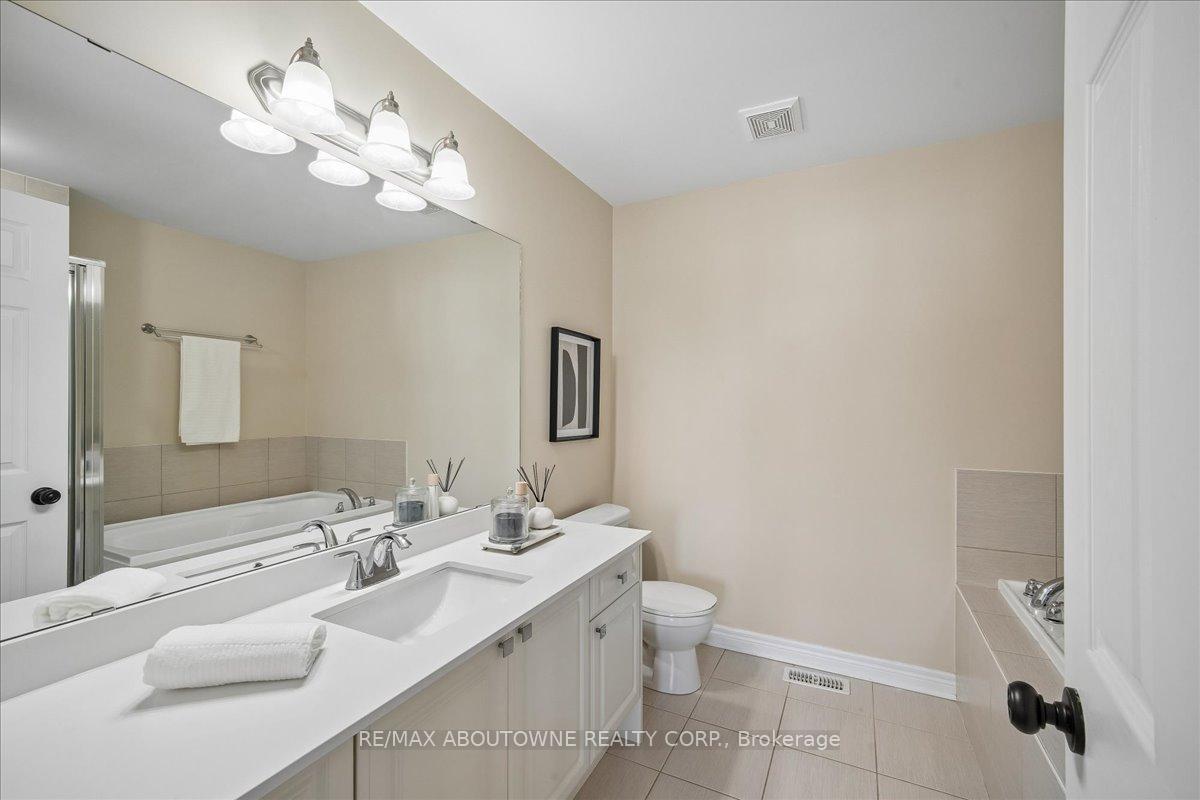 Photo 26 of 2020 Colonel William Parkway, Oakville, Bronte Creek — HOMEH