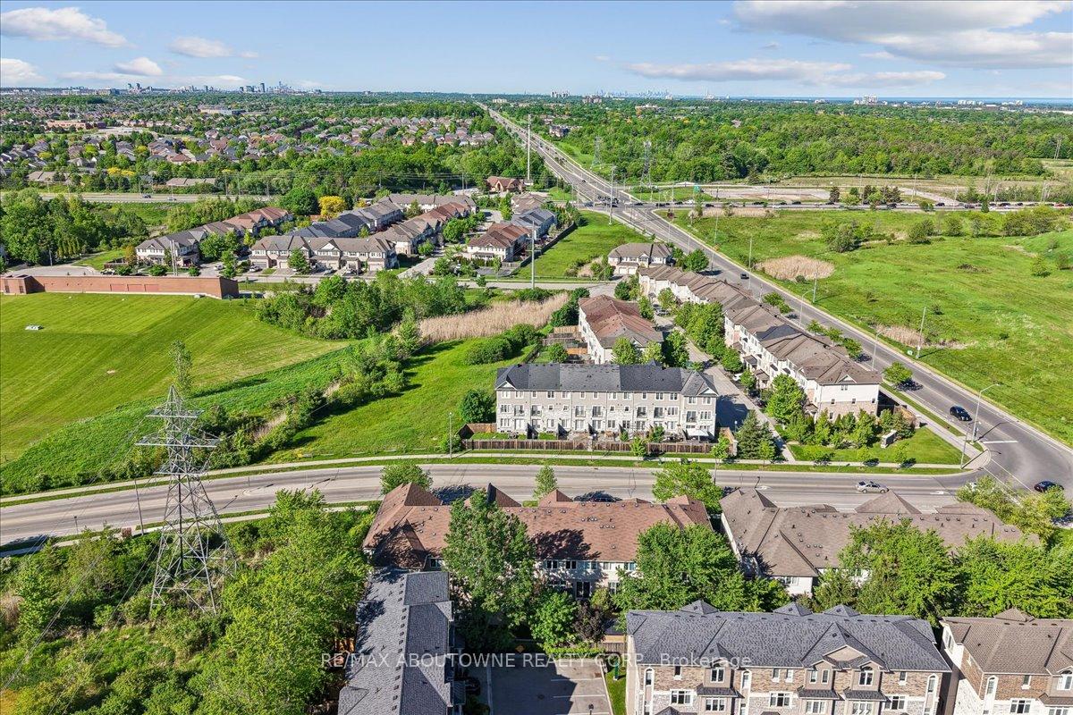 Photo 43 of 2020 Colonel William Parkway, Oakville, Bronte Creek — HOMEH