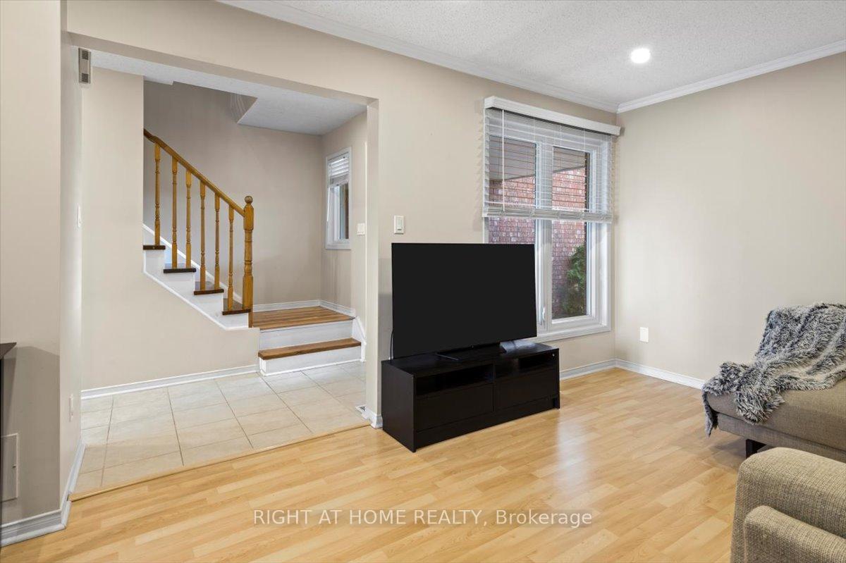 Photo 6 of 2252 Wildwood Crescent, Pickering, Brock Ridge — HOMEH