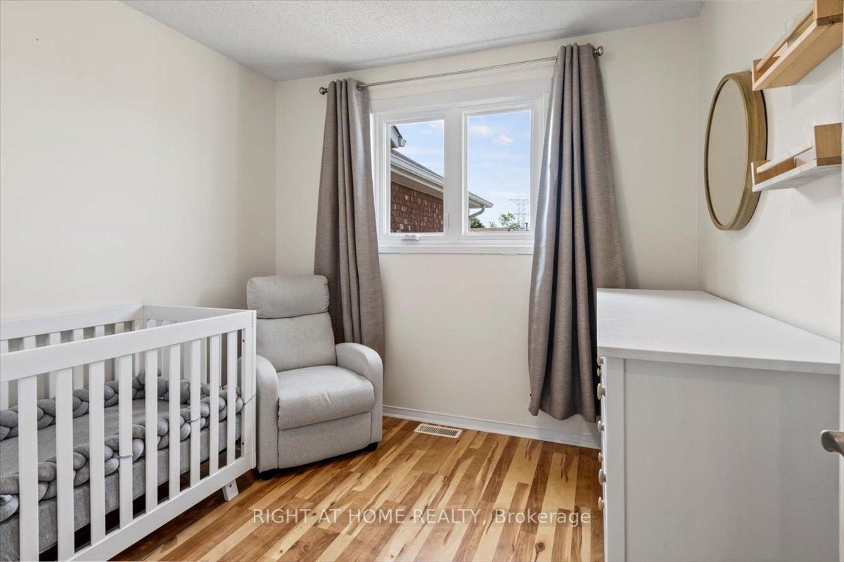 Photo 14 of 2252 Wildwood Crescent, Pickering, Brock Ridge — HOMEH