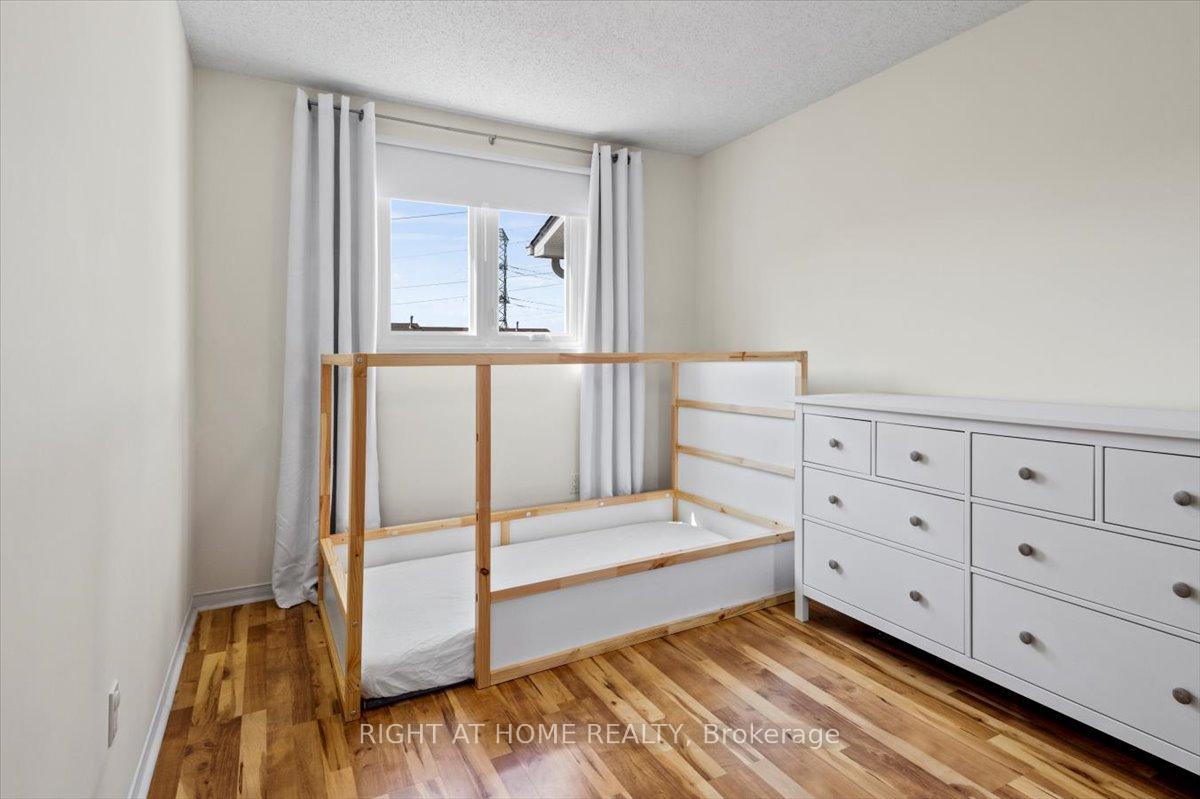 Photo 16 of 2252 Wildwood Crescent, Pickering, Brock Ridge — HOMEH