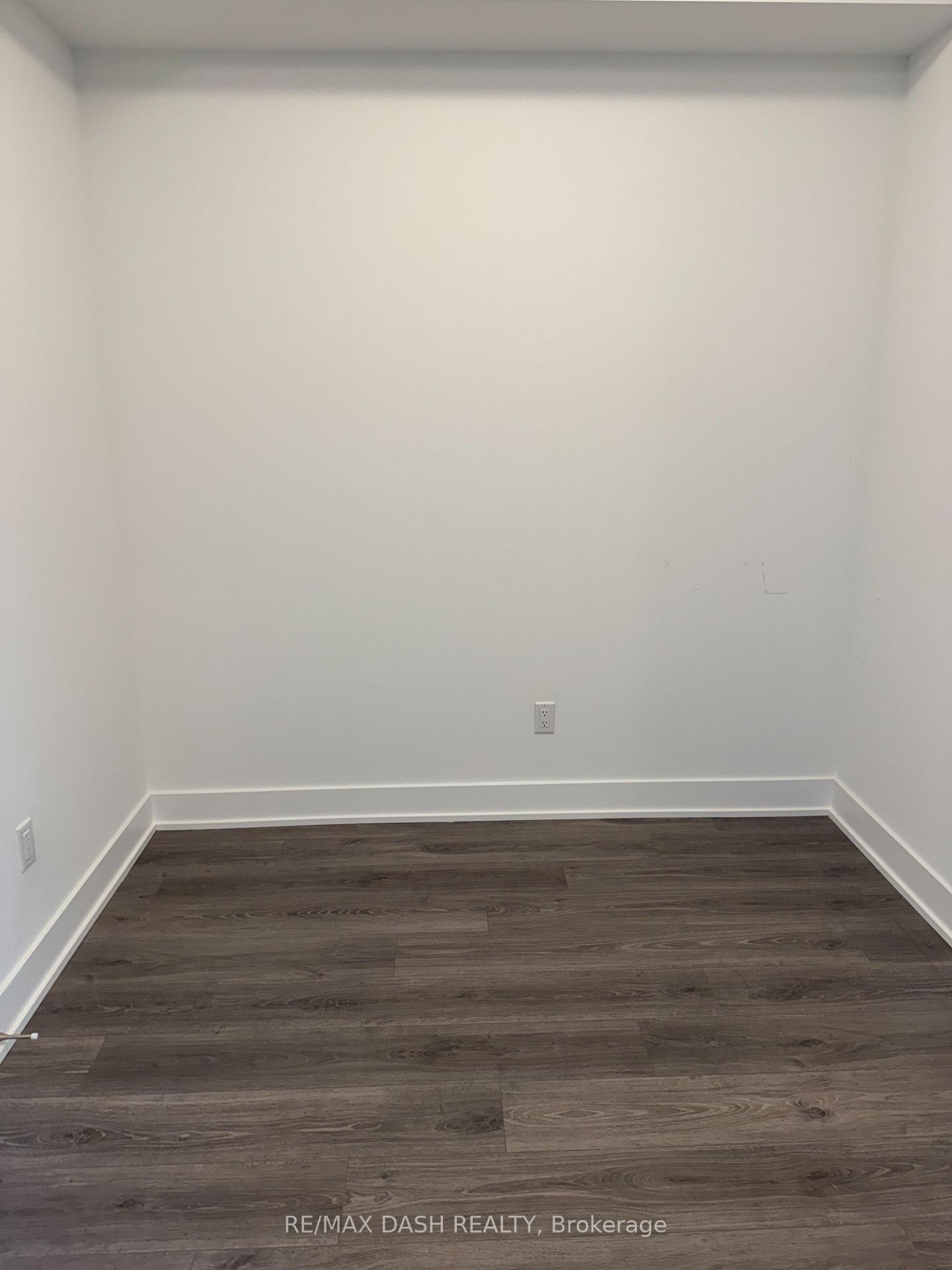 Photo 3 of Unit 631, 2545 Simcoe Street N, Oshawa, Windfields — HOMEH