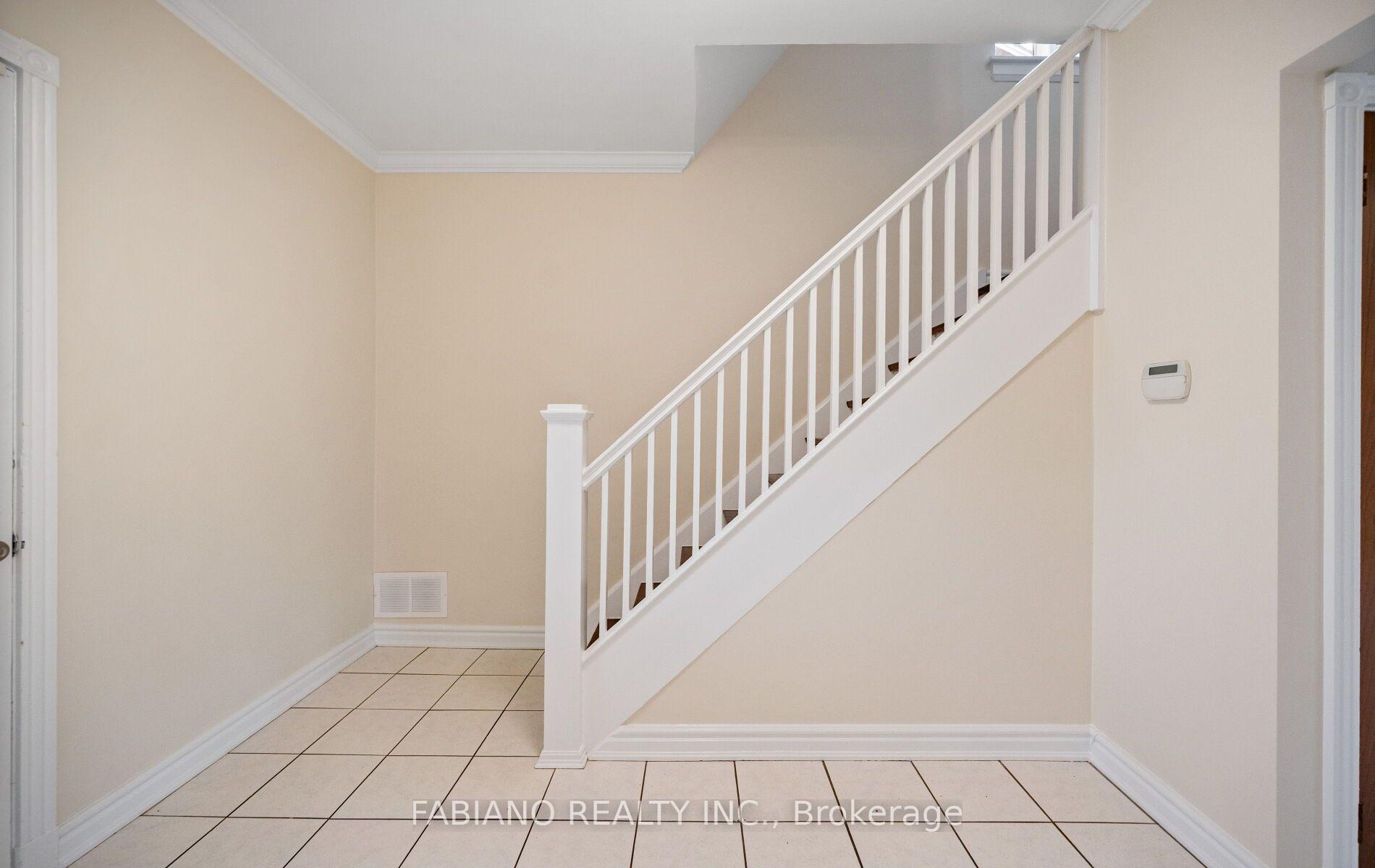 Photo 16 of 7872 Kipling Avenue, Vaughan, West Woodbridge — HOMEH