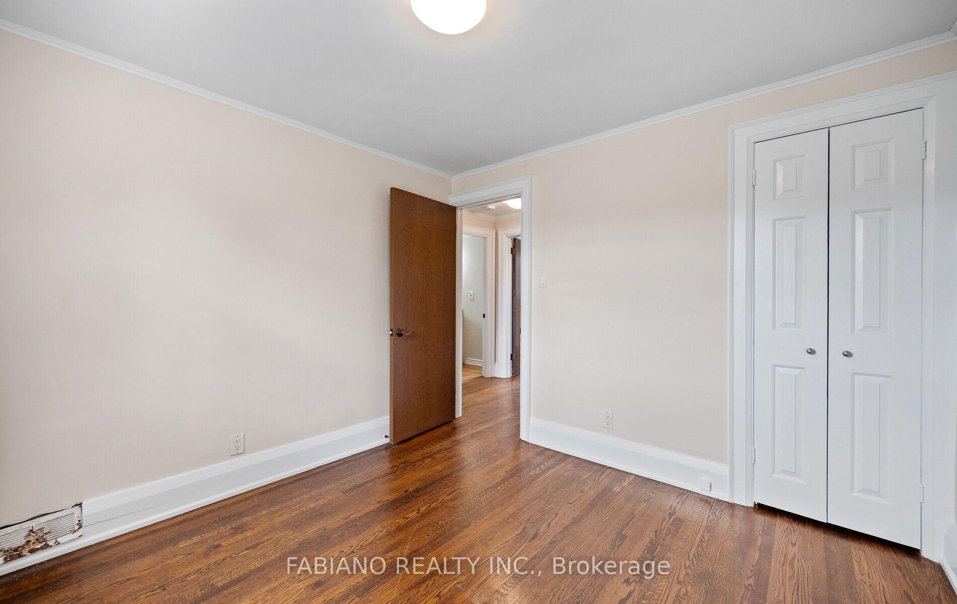 Photo 24 of 7872 Kipling Avenue, Vaughan, West Woodbridge — HOMEH