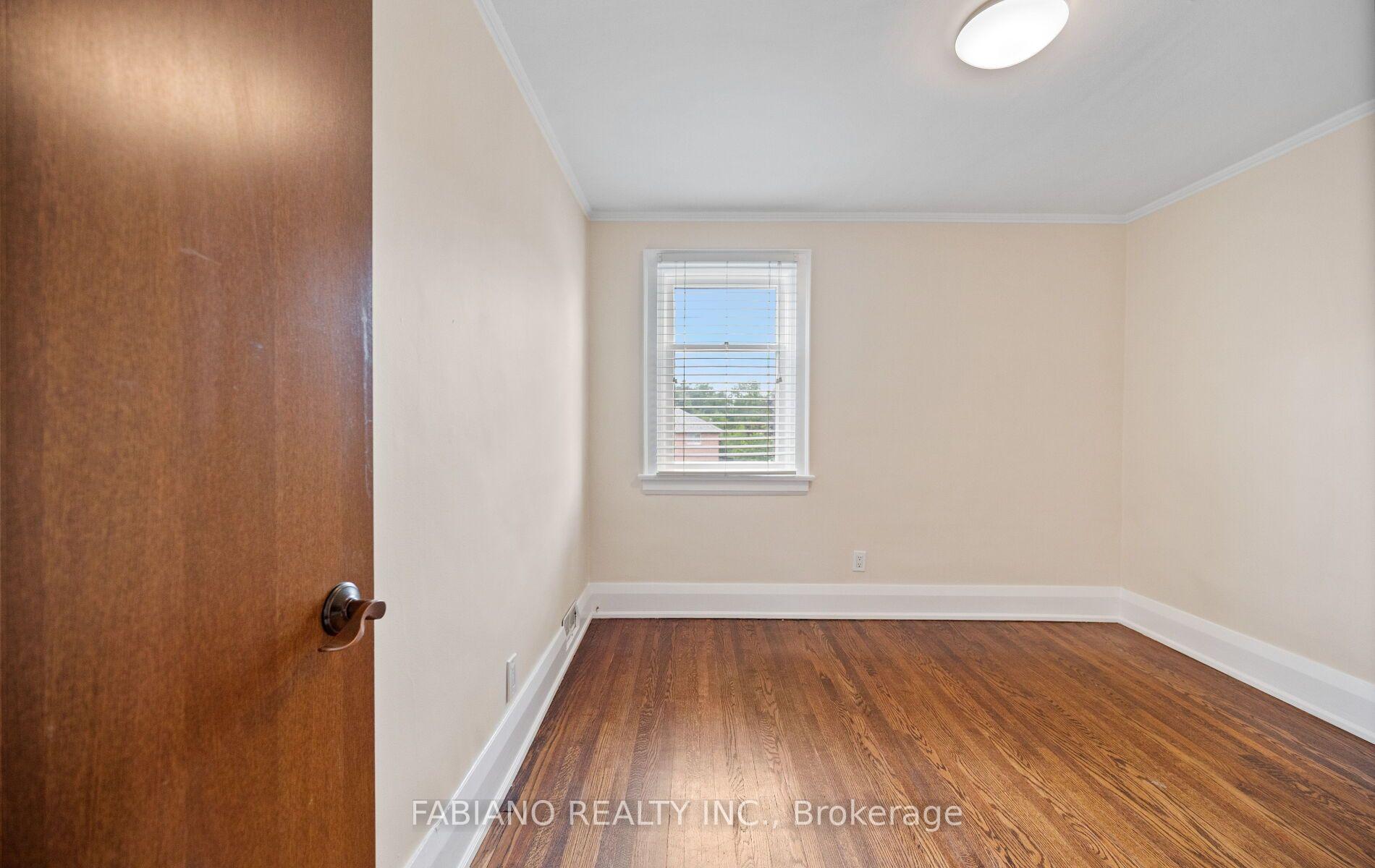 Photo 26 of 7872 Kipling Avenue, Vaughan, West Woodbridge — HOMEH