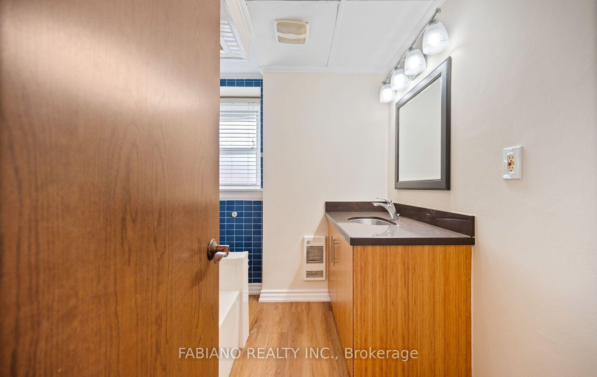 Photo 28 of 7872 Kipling Avenue, Vaughan, West Woodbridge — HOMEH