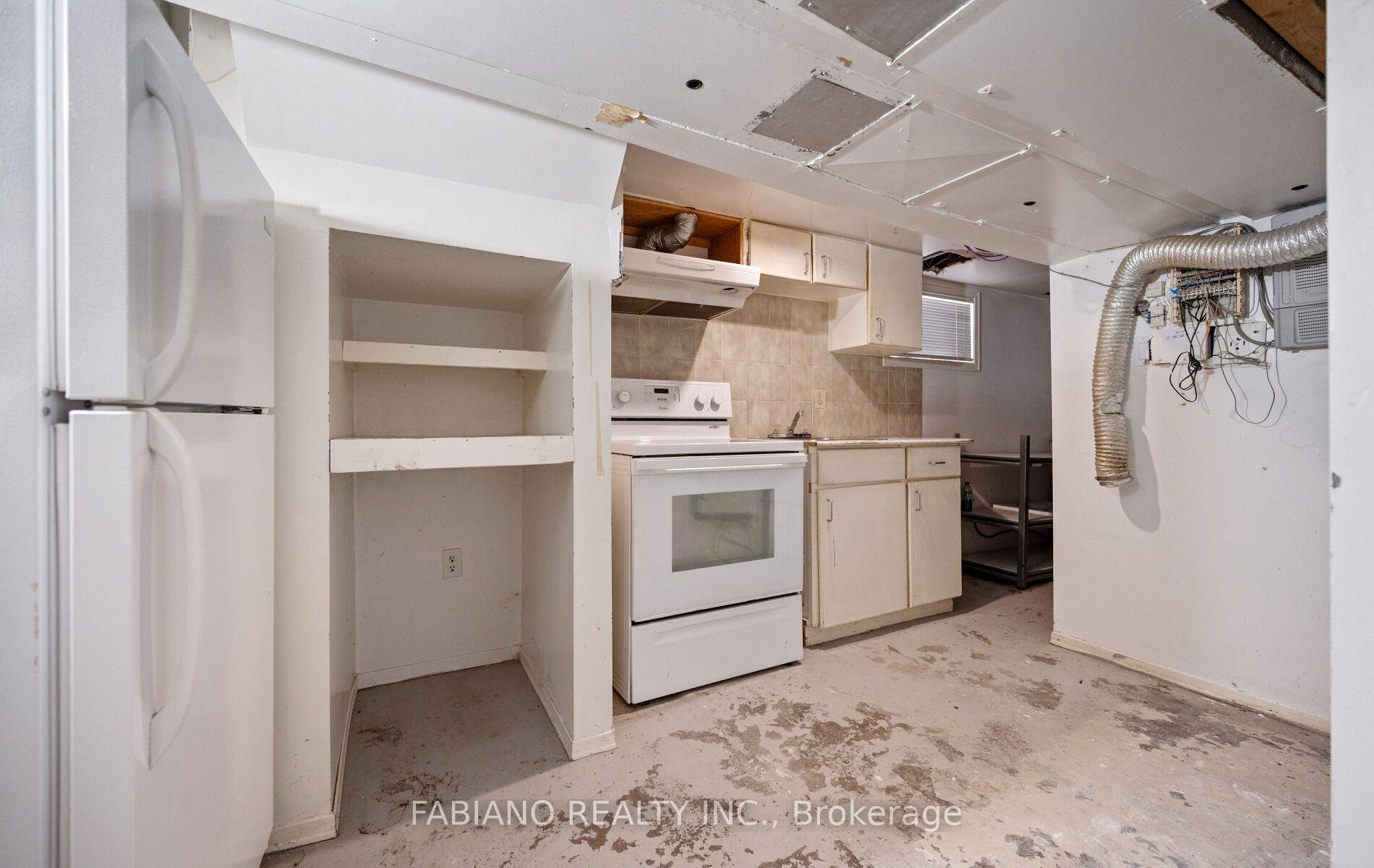 Photo 36 of 7872 Kipling Avenue, Vaughan, West Woodbridge — HOMEH