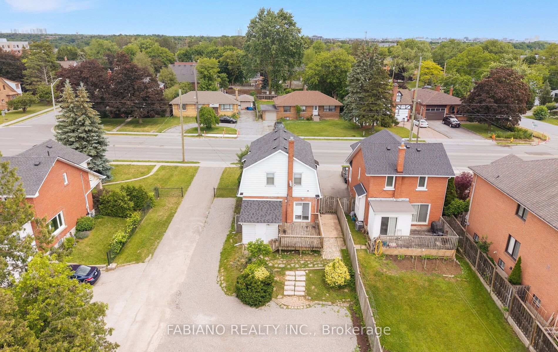 Photo 44 of 7872 Kipling Avenue, Vaughan, West Woodbridge — HOMEH