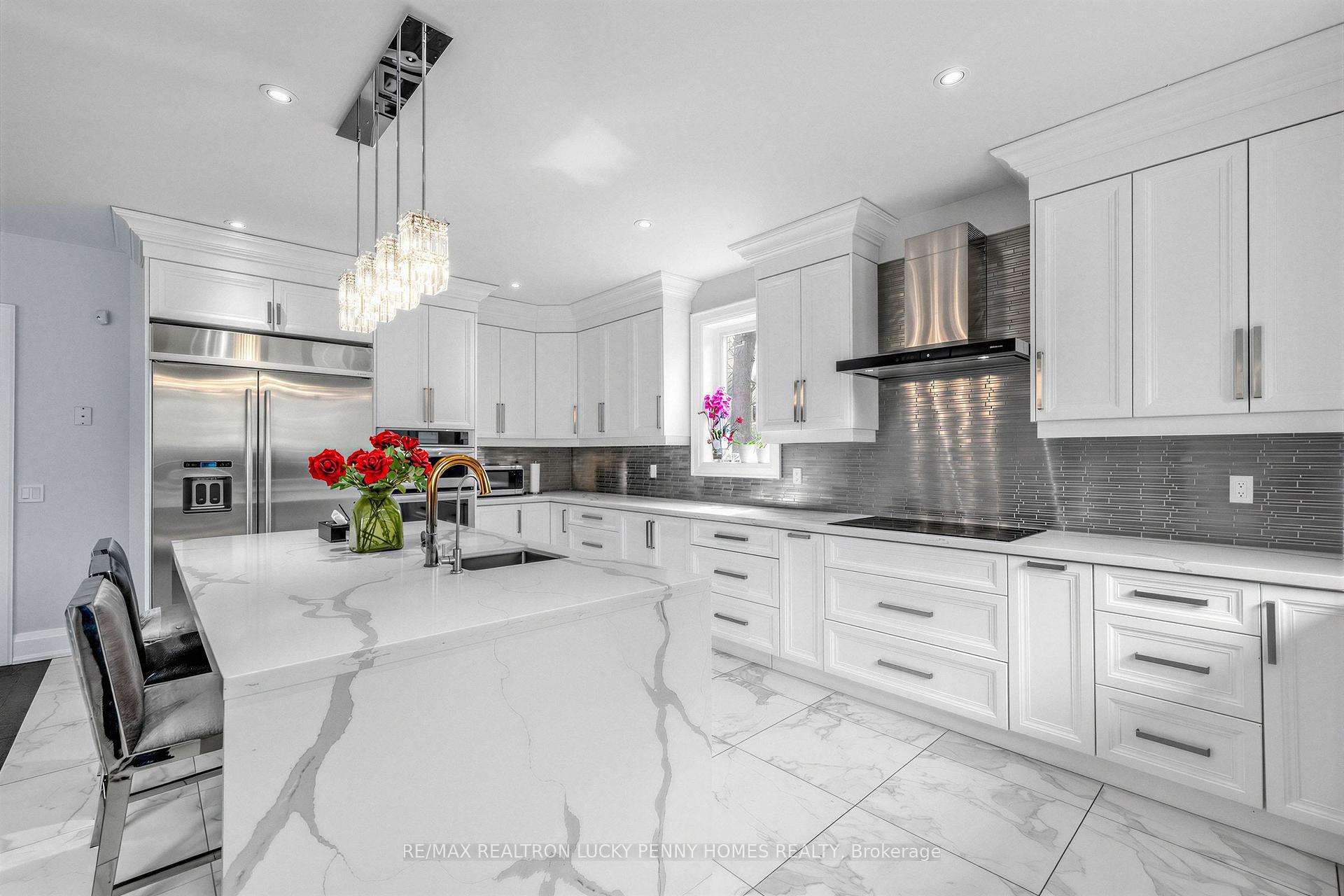 Photo 17 of 18 Walnut Glen Place, Markham, Devil's Elbow — HOMEH