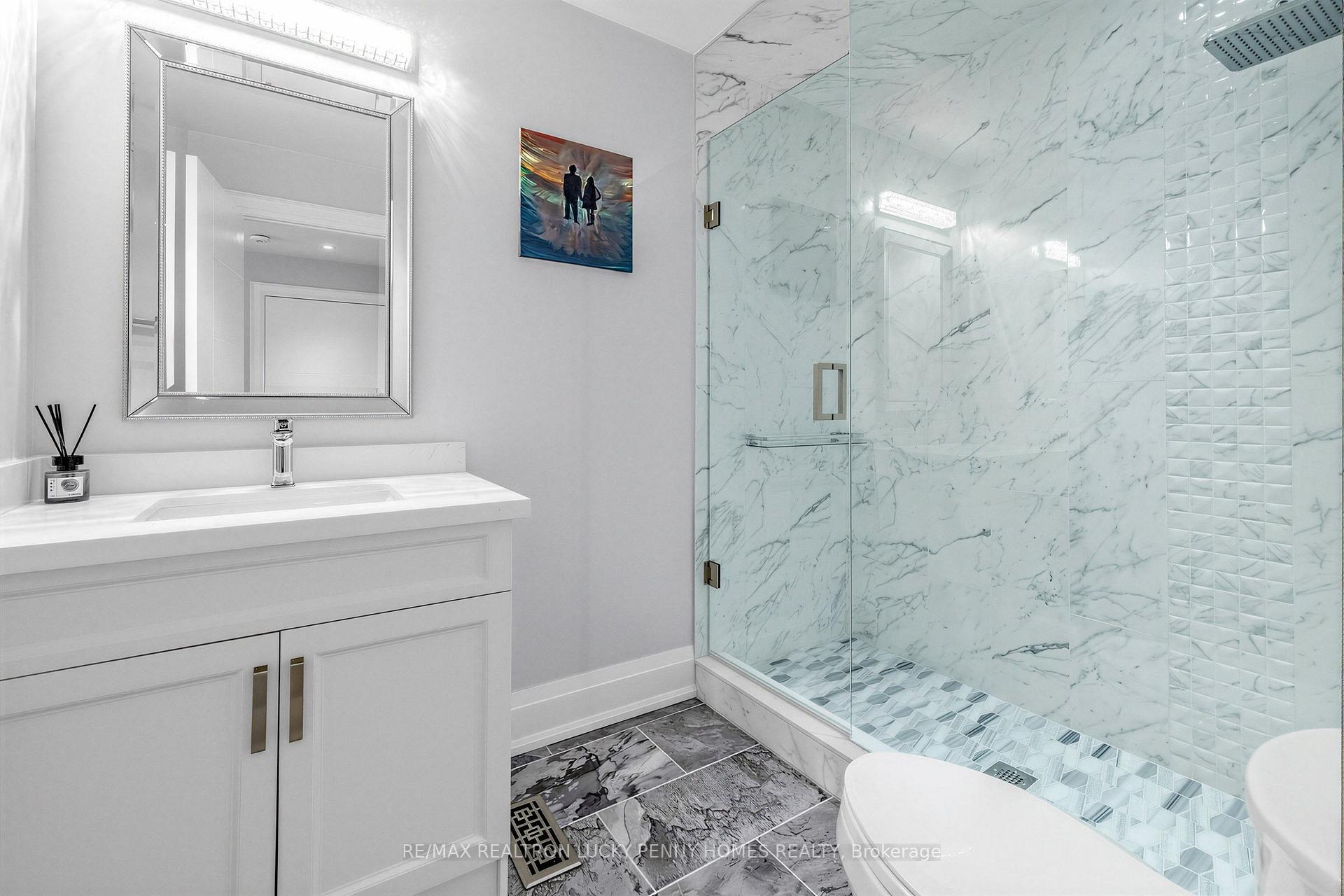 Photo 31 of 18 Walnut Glen Place, Markham, Devil's Elbow — HOMEH