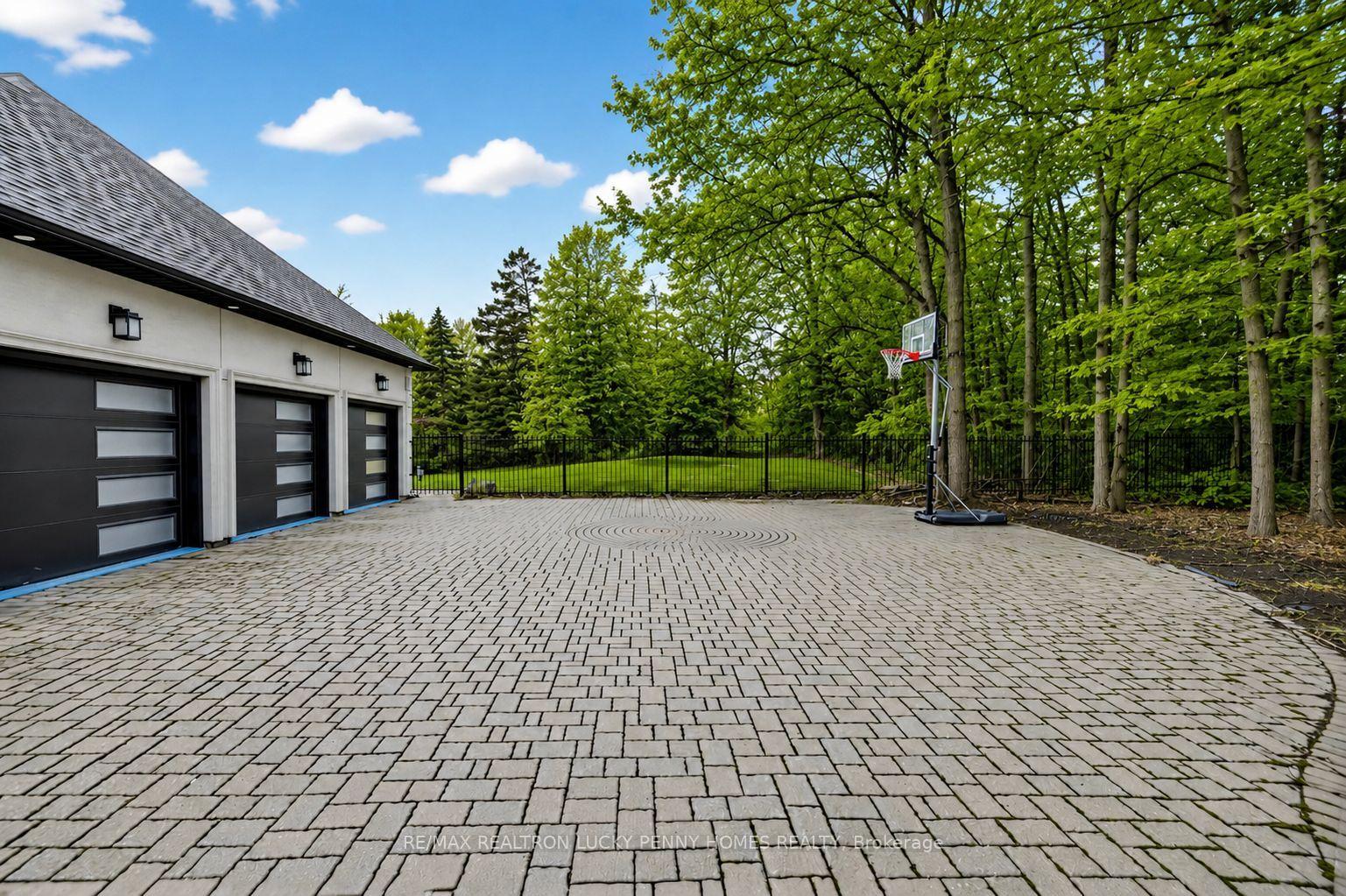 Photo 40 of 18 Walnut Glen Place, Markham, Devil's Elbow — HOMEH