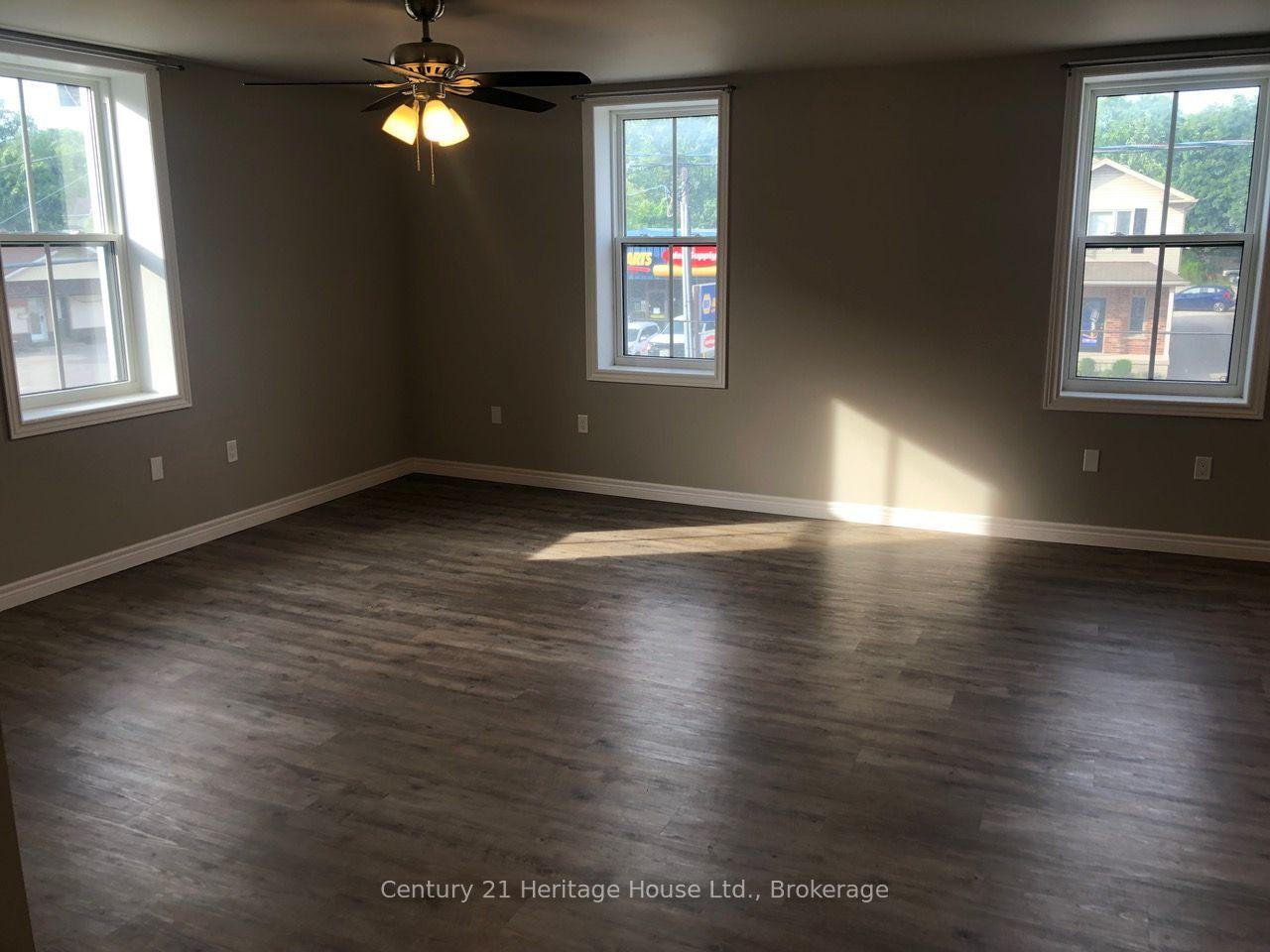 Photo 11 of 239-249 Main Street N, Wellington North, Mount Forest — HOMEH