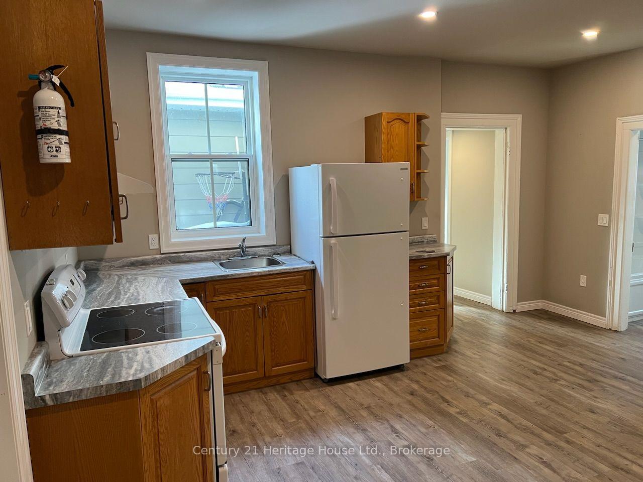 Photo 12 of 239-249 Main Street N, Wellington North, Mount Forest — HOMEH