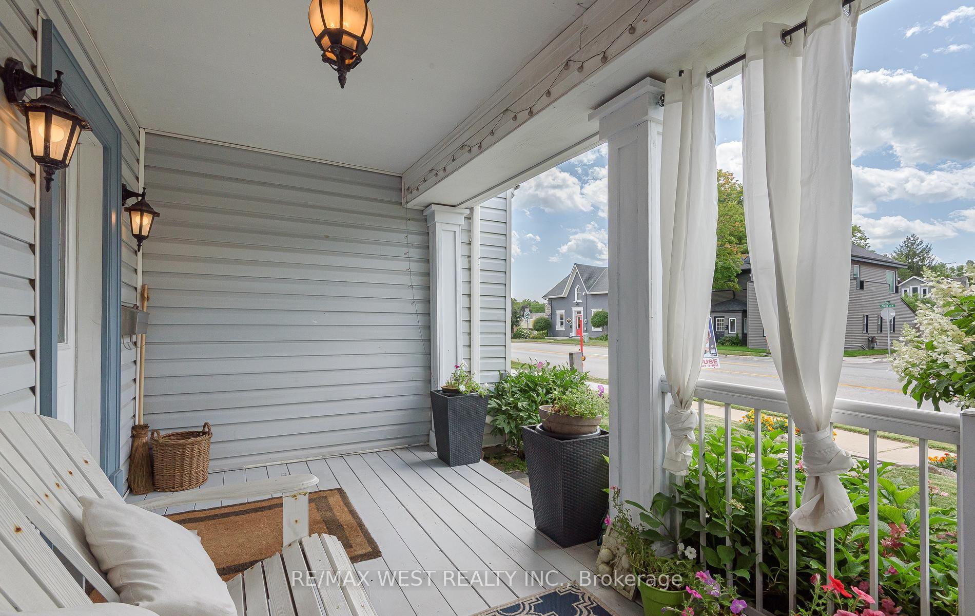 Photo 6 of 37 Main Street N, Halton Hills, Acton — HOMEH