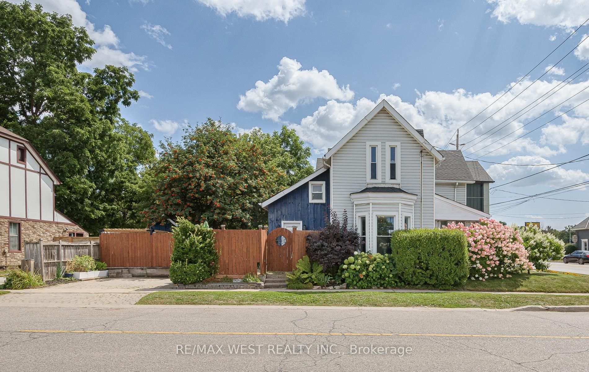 Photo 38 of 37 Main Street N, Halton Hills, Acton — HOMEH