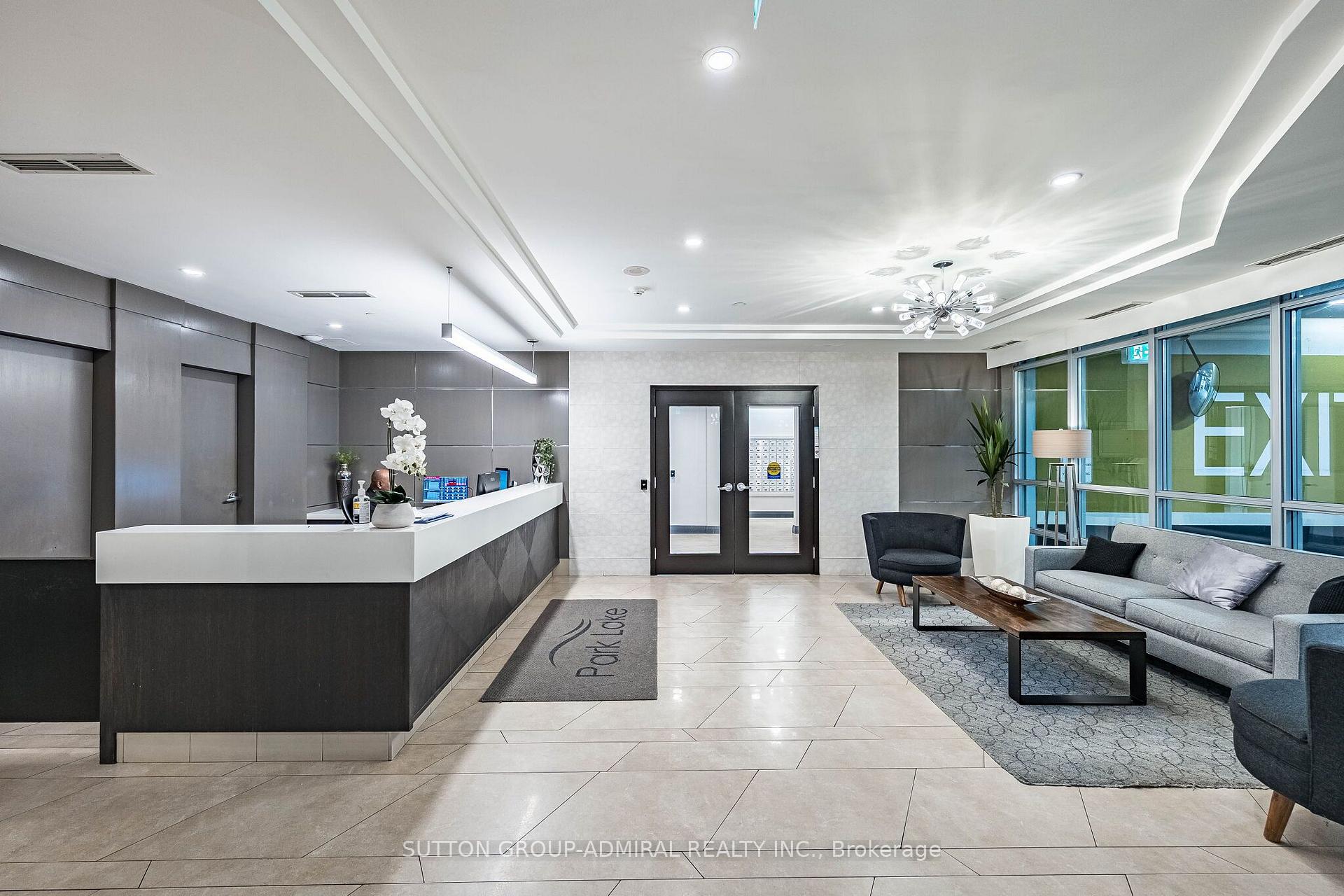 Photo 3 of Unit 803, 1900 Lake Shore Boulevard W, Toronto, South Parkdale — HOMEH