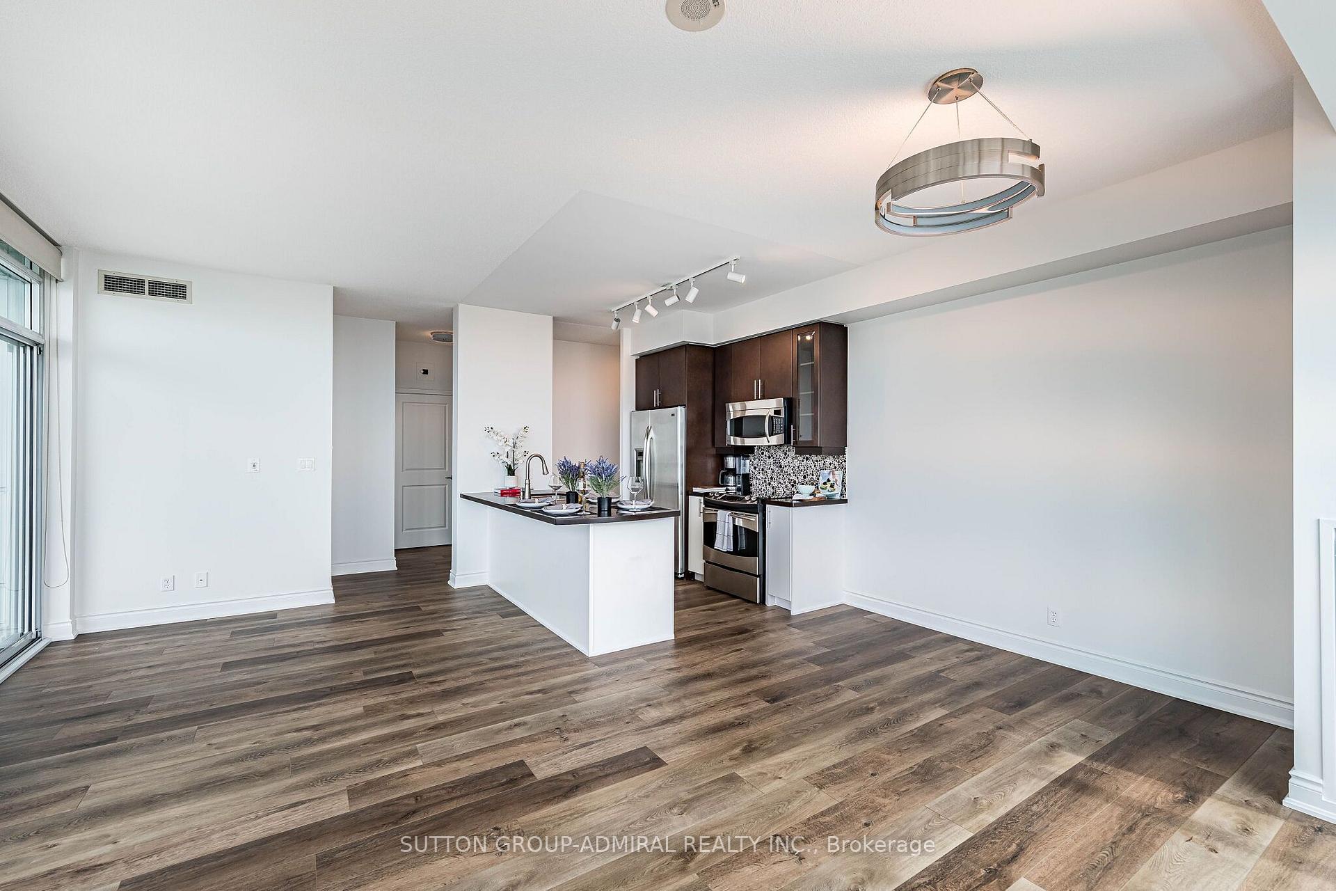 Photo 12 of Unit 803, 1900 Lake Shore Boulevard W, Toronto, South Parkdale — HOMEH