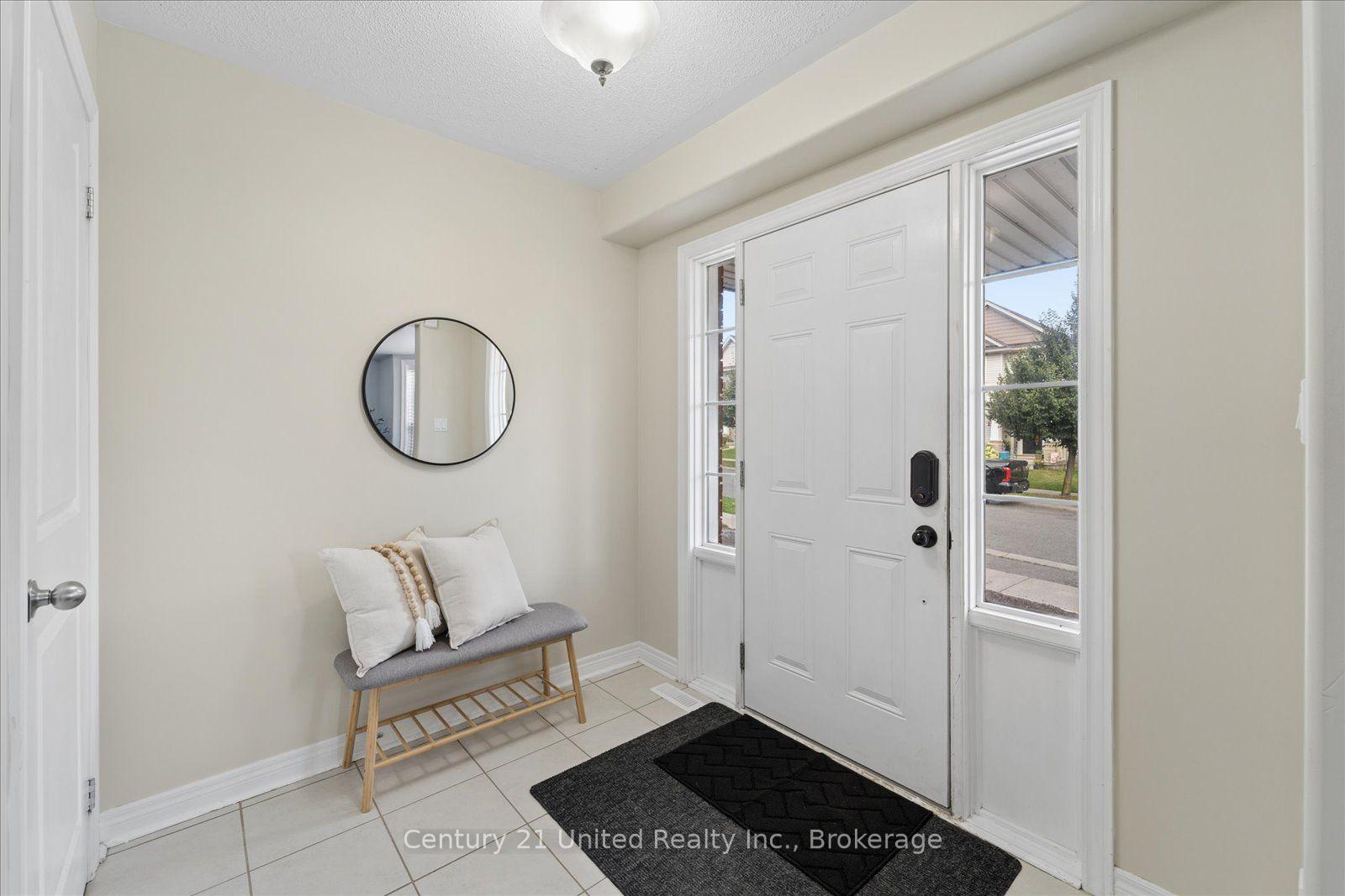 Photo 7 of 262 Bowen Drive, Peterborough, Northcrest Ward 5 — HOMEH