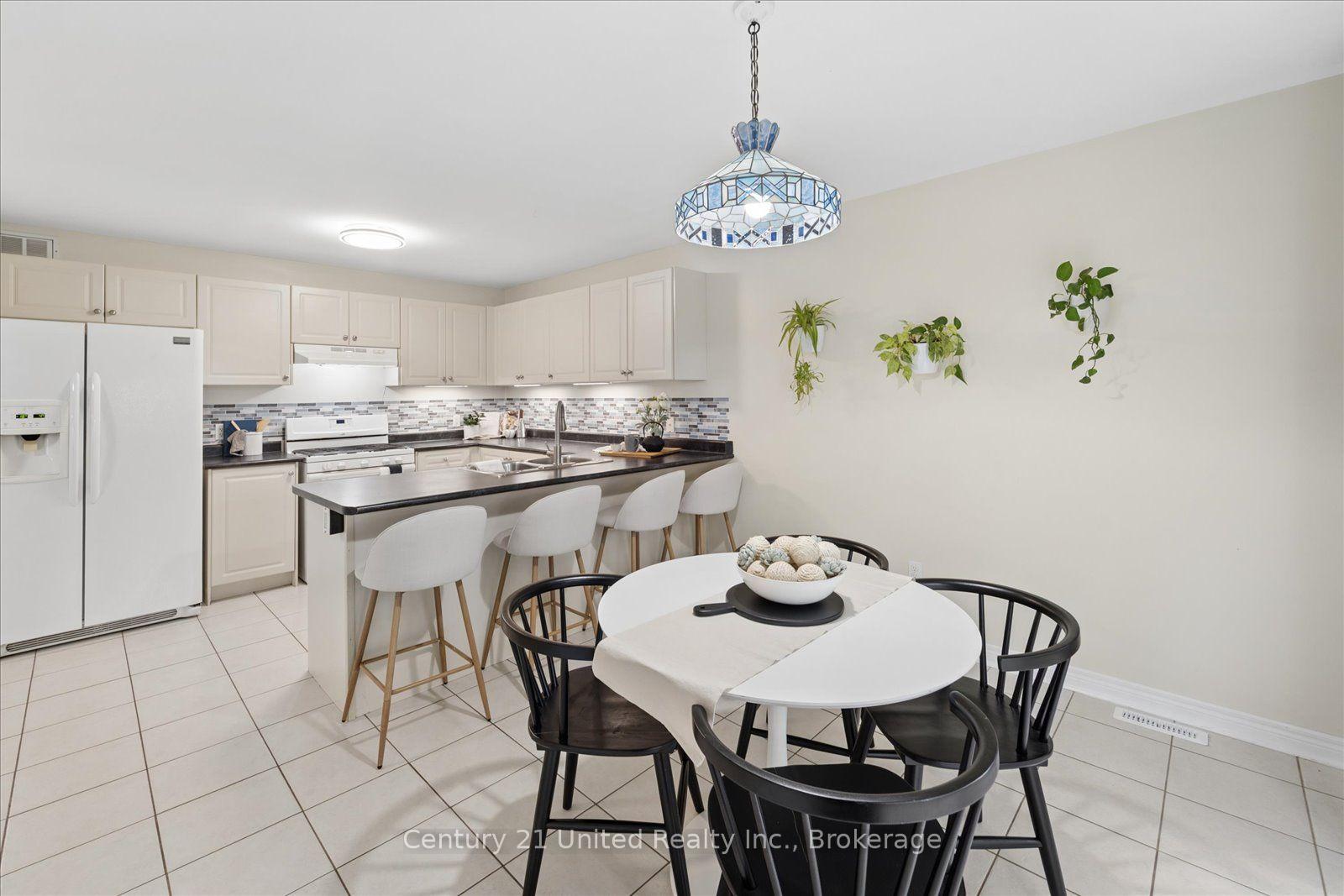 Photo 49 of 262 Bowen Drive, Peterborough, Northcrest Ward 5 — HOMEH