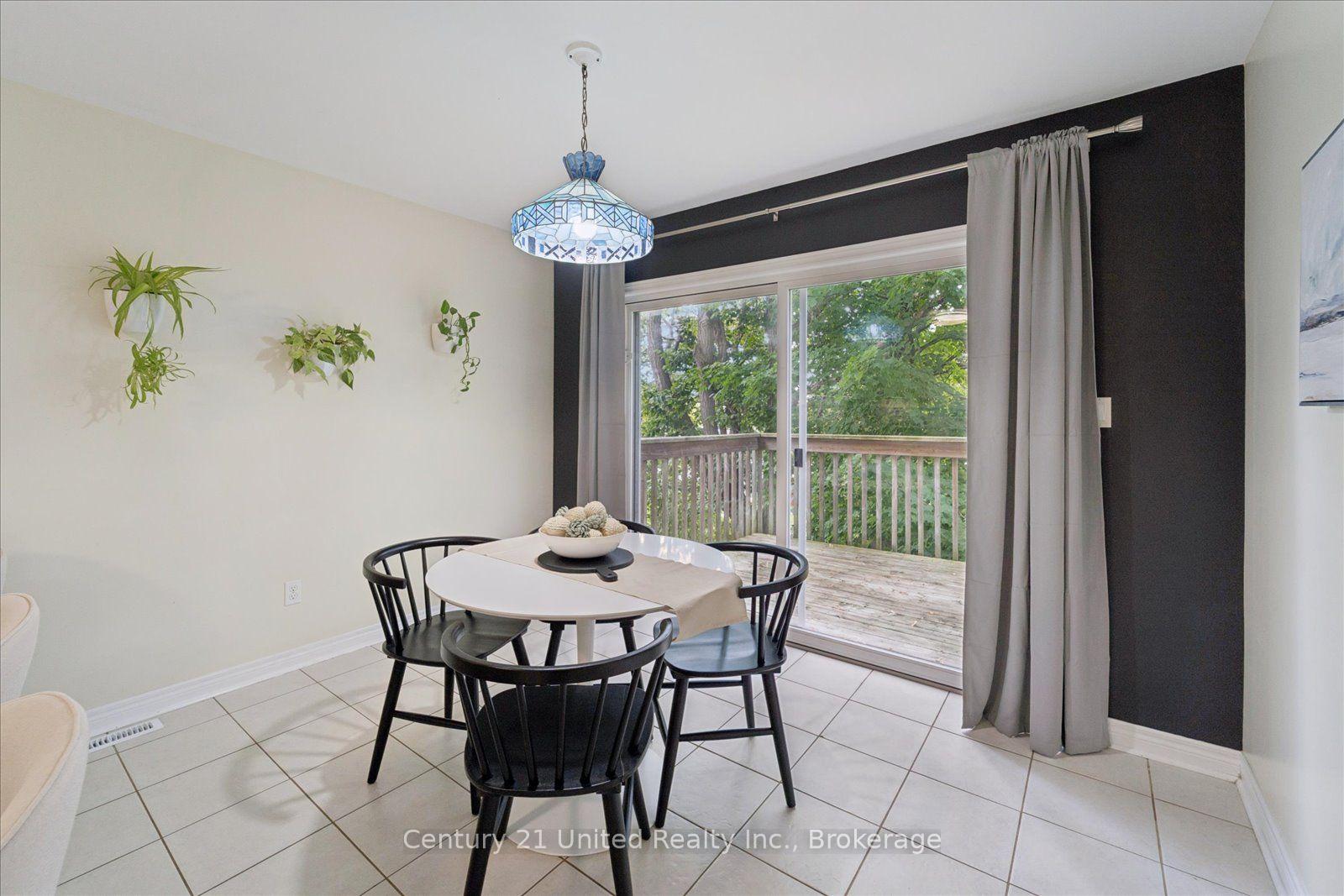 Photo 55 of 262 Bowen Drive, Peterborough, Northcrest Ward 5 — HOMEH