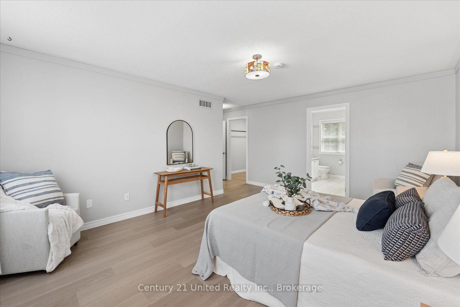 Photo 64 of 262 Bowen Drive, Peterborough, Northcrest Ward 5 — HOMEH