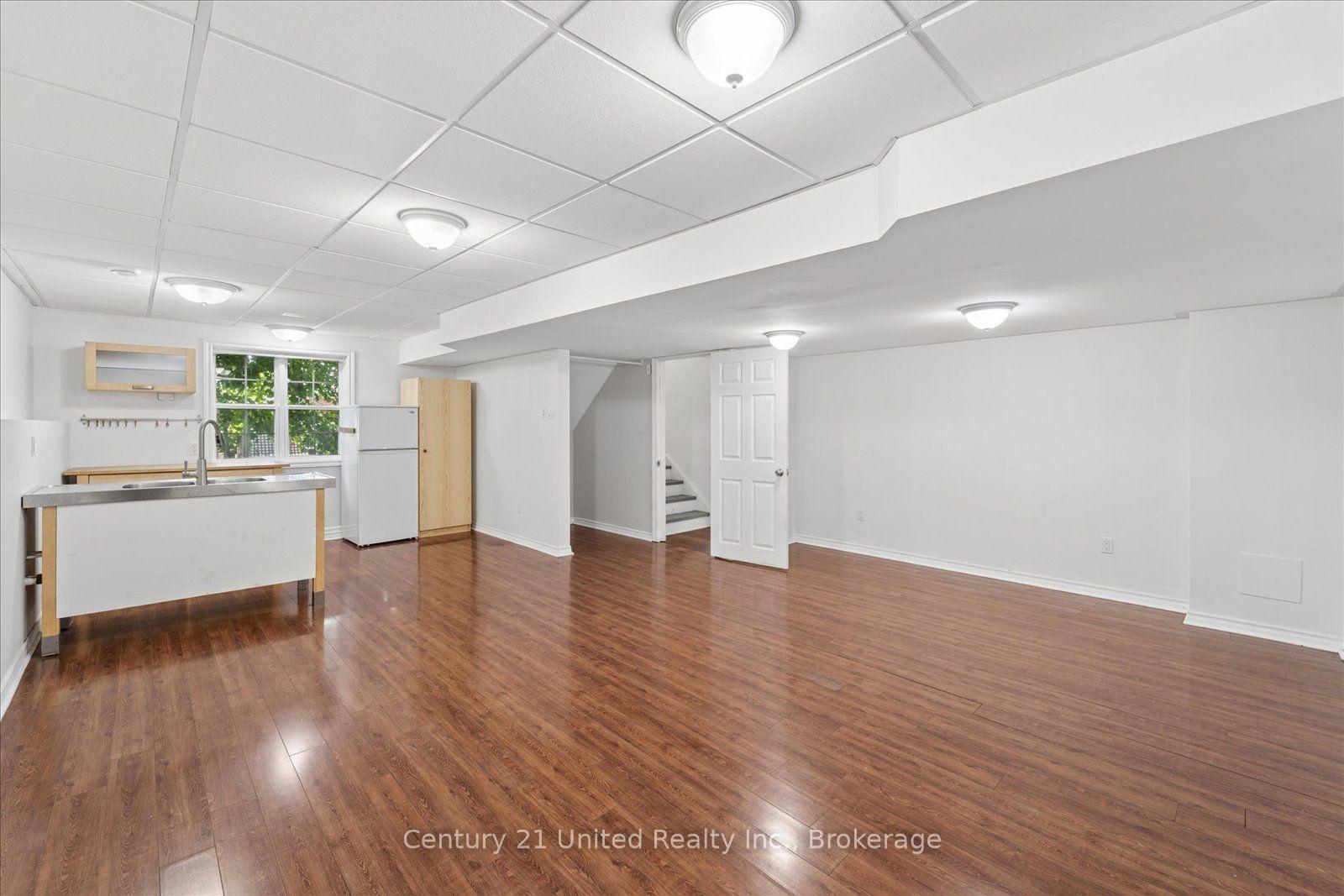Photo 100 of 262 Bowen Drive, Peterborough, Northcrest Ward 5 — HOMEH