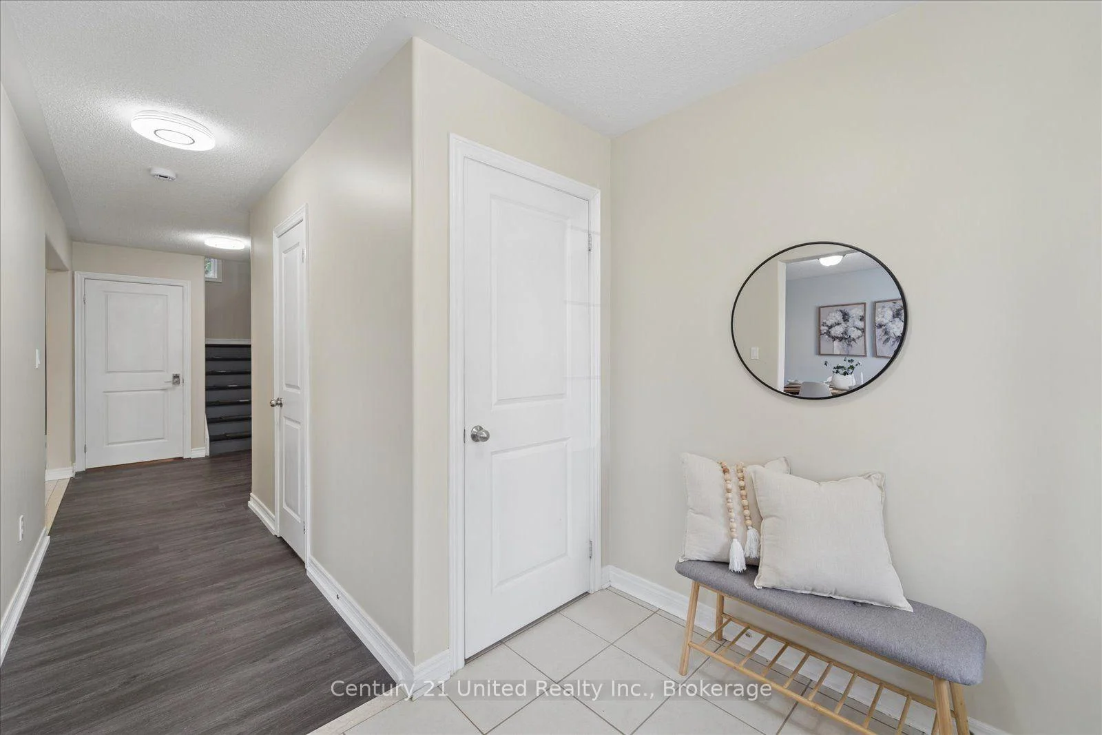 Photo 5 of 262 Bowen Drive, Peterborough, Northcrest Ward 5 — HOMEH