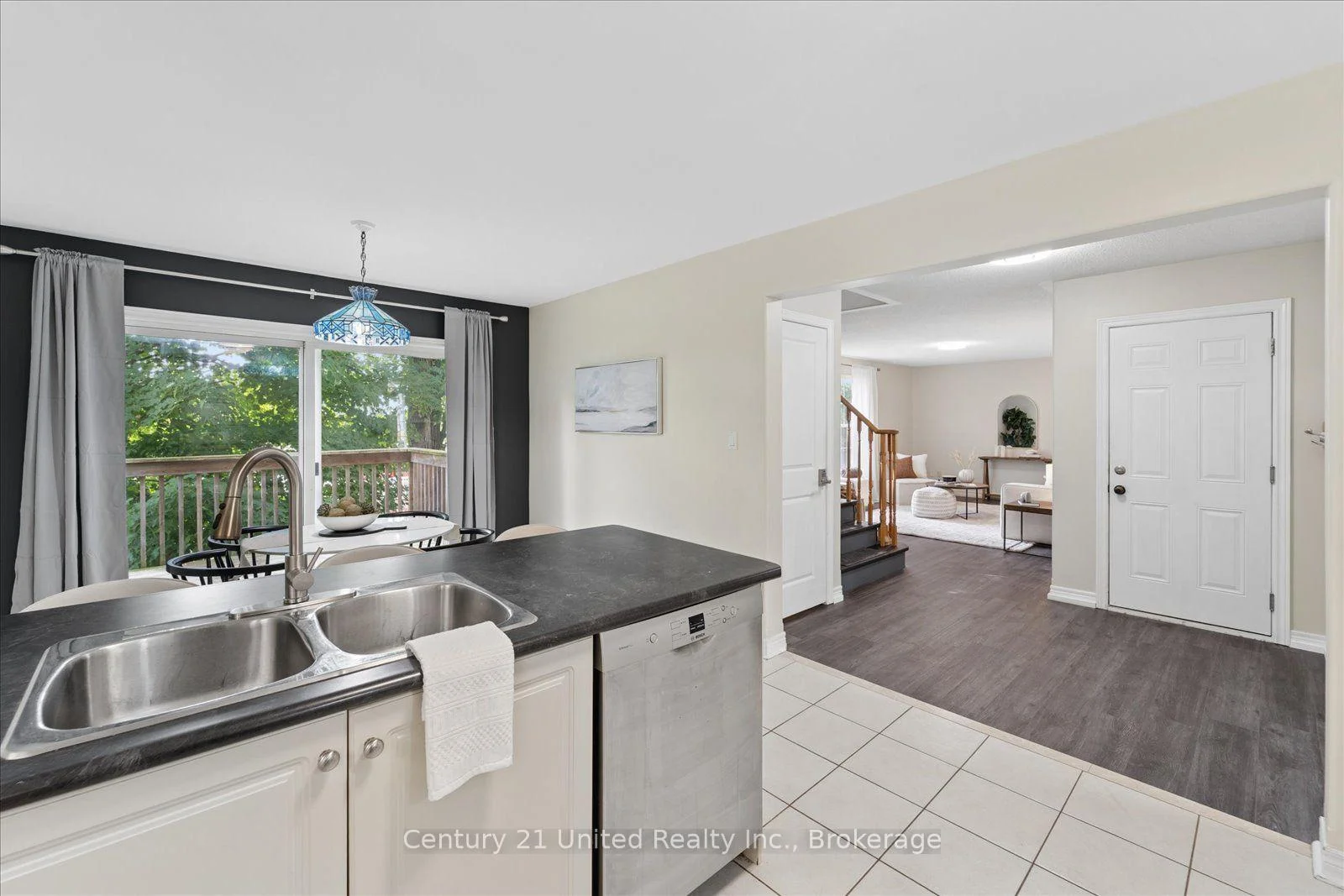 Photo 47 of 262 Bowen Drive, Peterborough, Northcrest Ward 5 — HOMEH