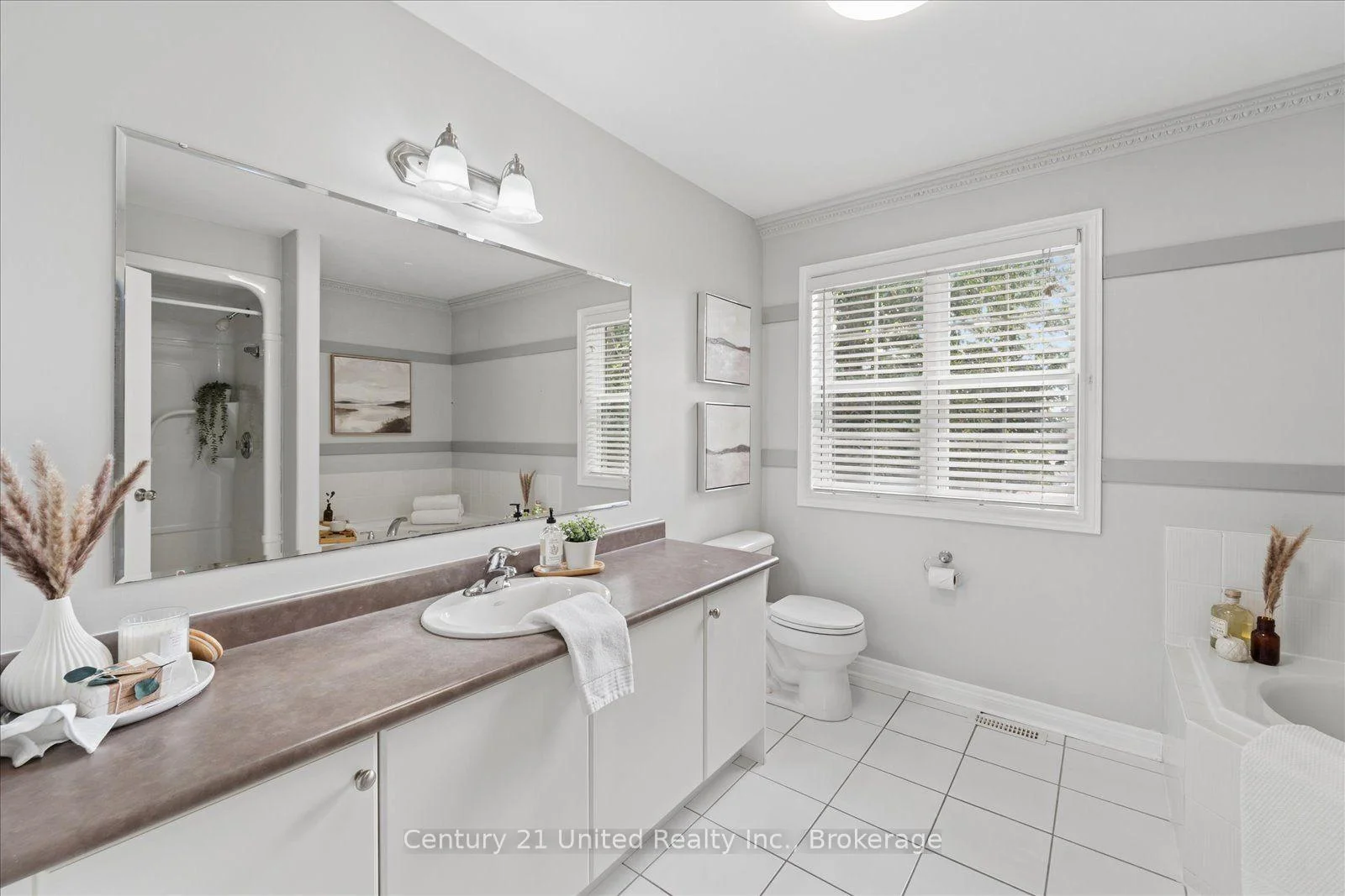 Photo 71 of 262 Bowen Drive, Peterborough, Northcrest Ward 5 — HOMEH