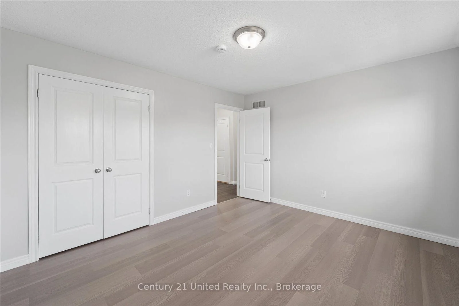 Photo 90 of 262 Bowen Drive, Peterborough, Northcrest Ward 5 — HOMEH