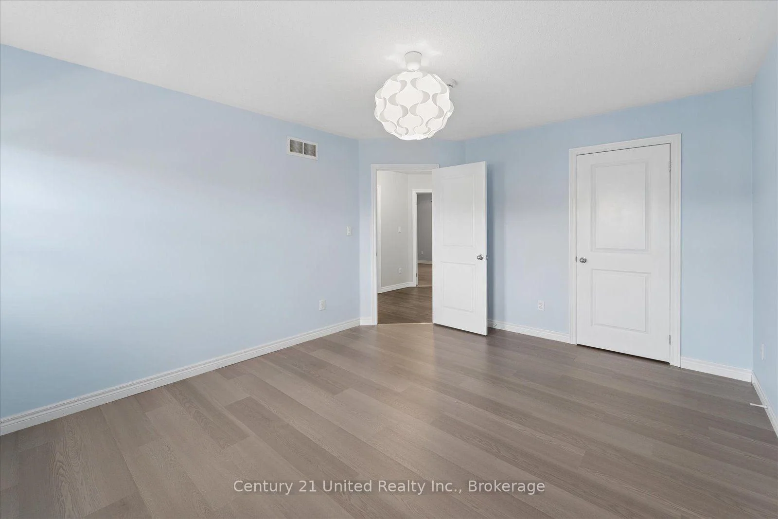 Photo 96 of 262 Bowen Drive, Peterborough, Northcrest Ward 5 — HOMEH